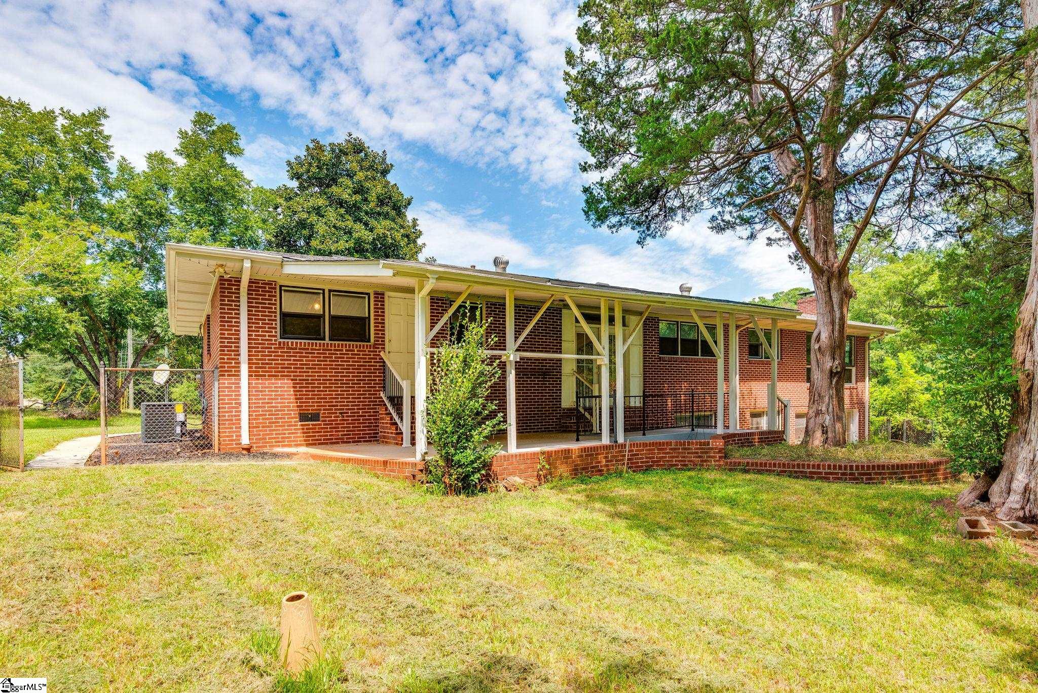213 Barker Road Property Photo 39