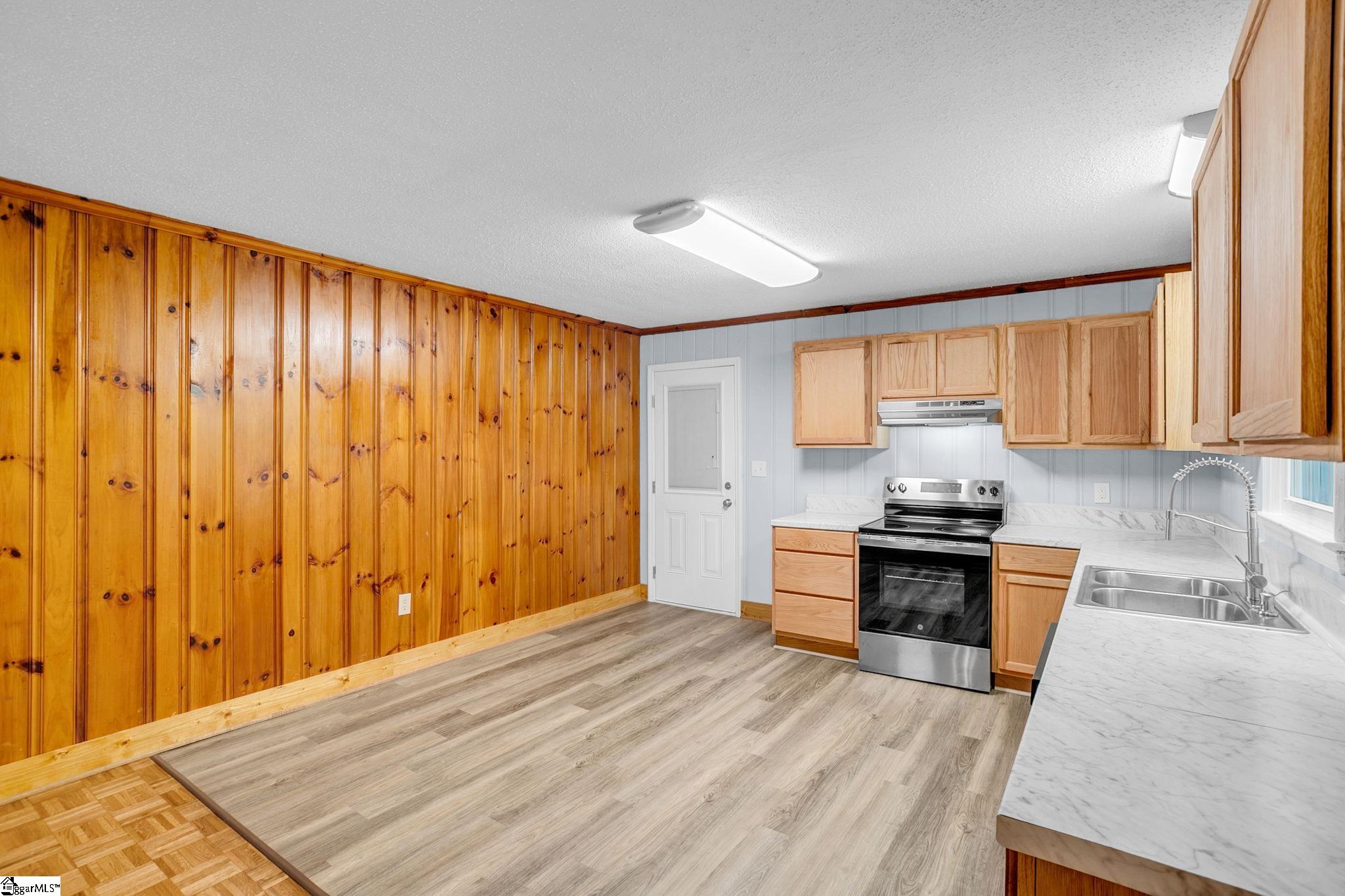 1503 Belhaven Road Property Photo 6