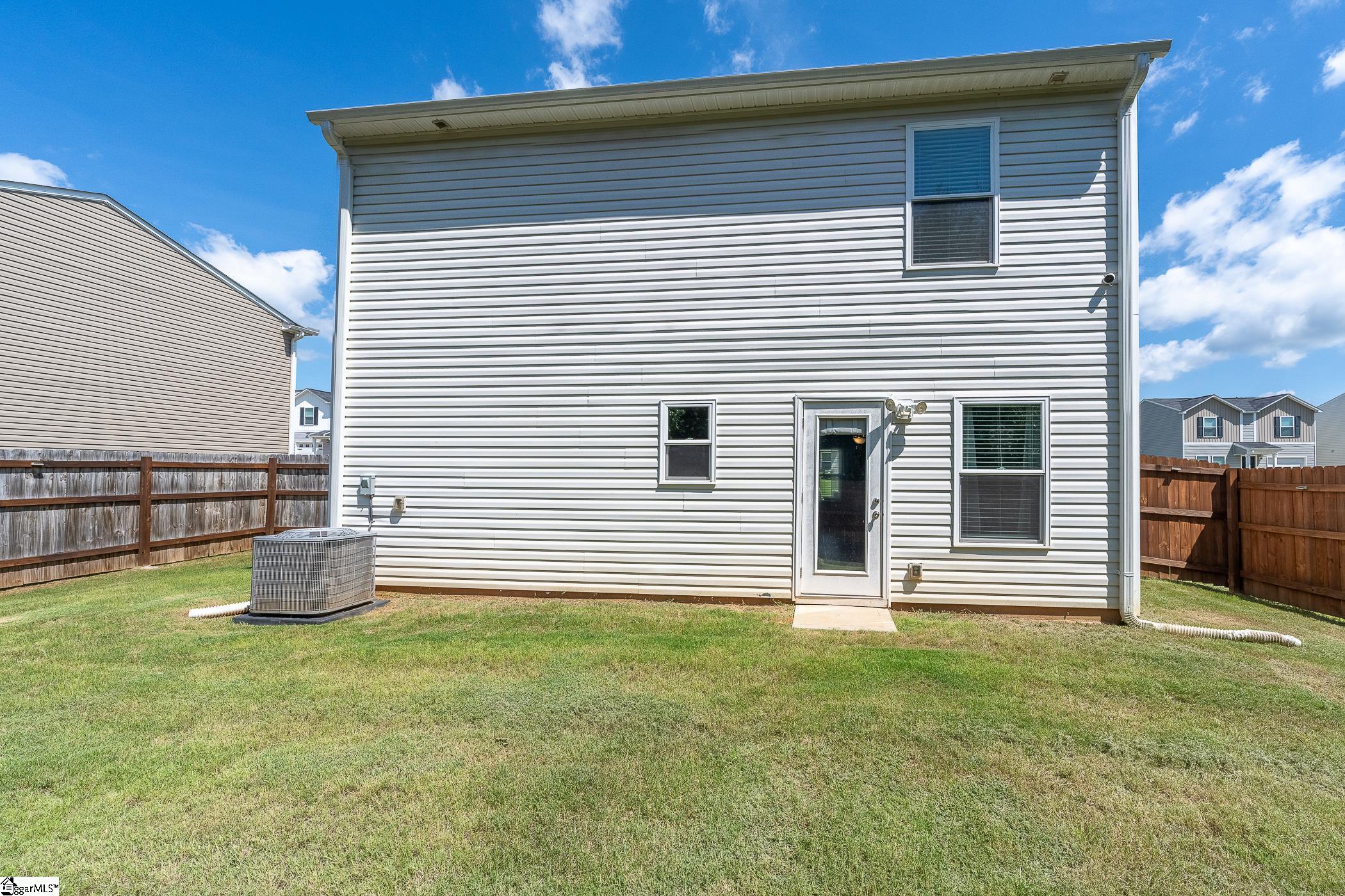 301 Long Grove Lane Property Photo 24