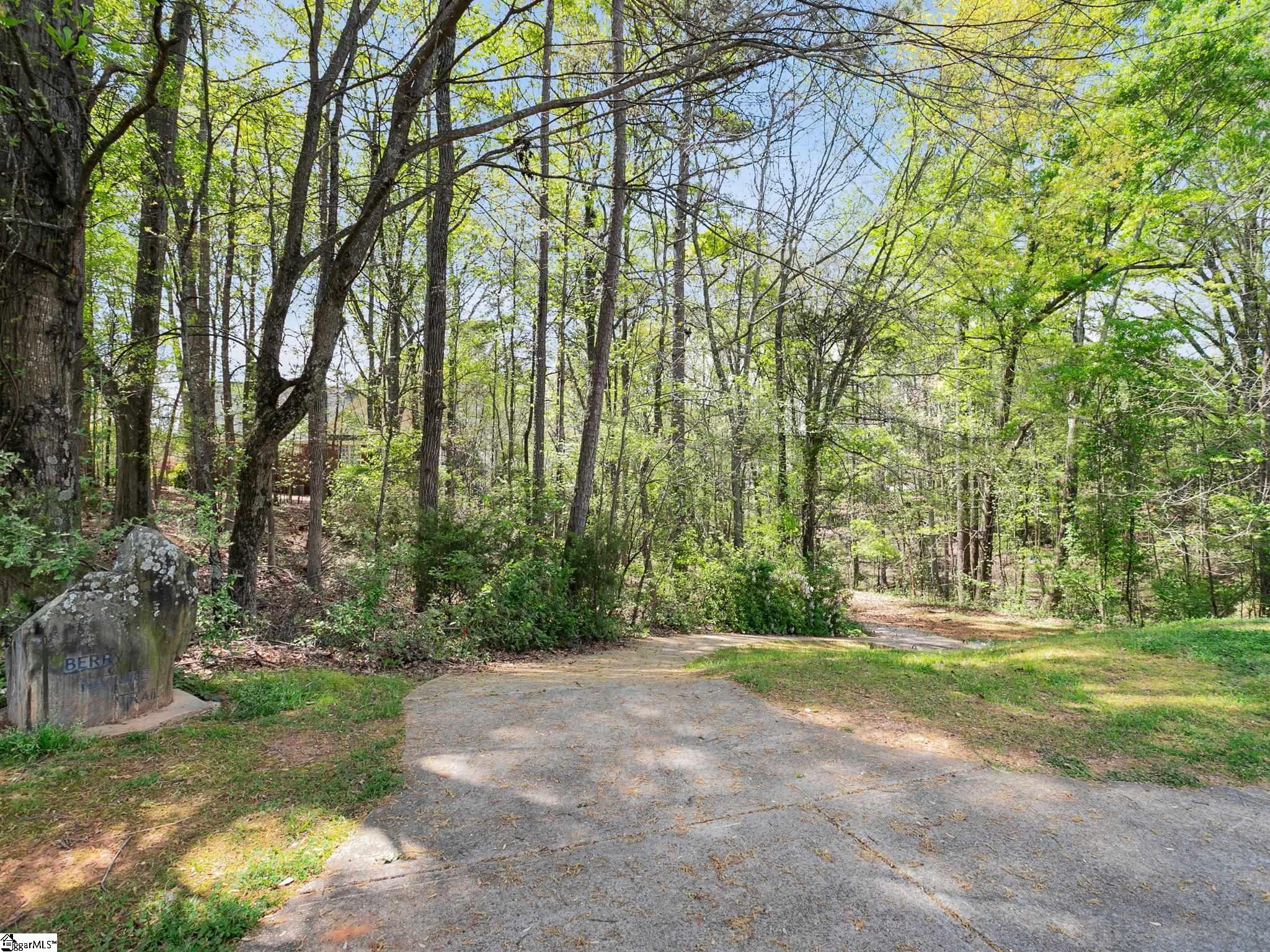 602 Mount Vernon Lane Property Photo 16
