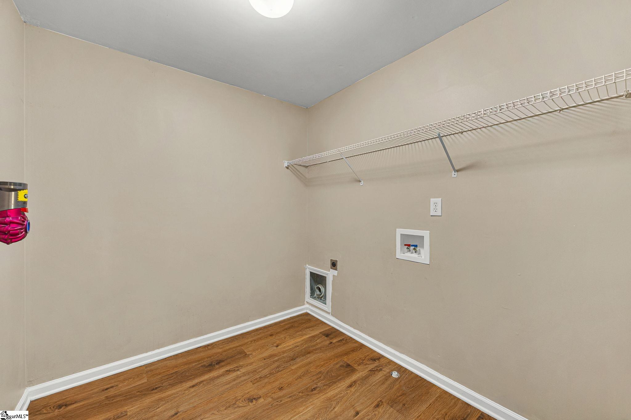 101 Leatherton Way Property Photo 29