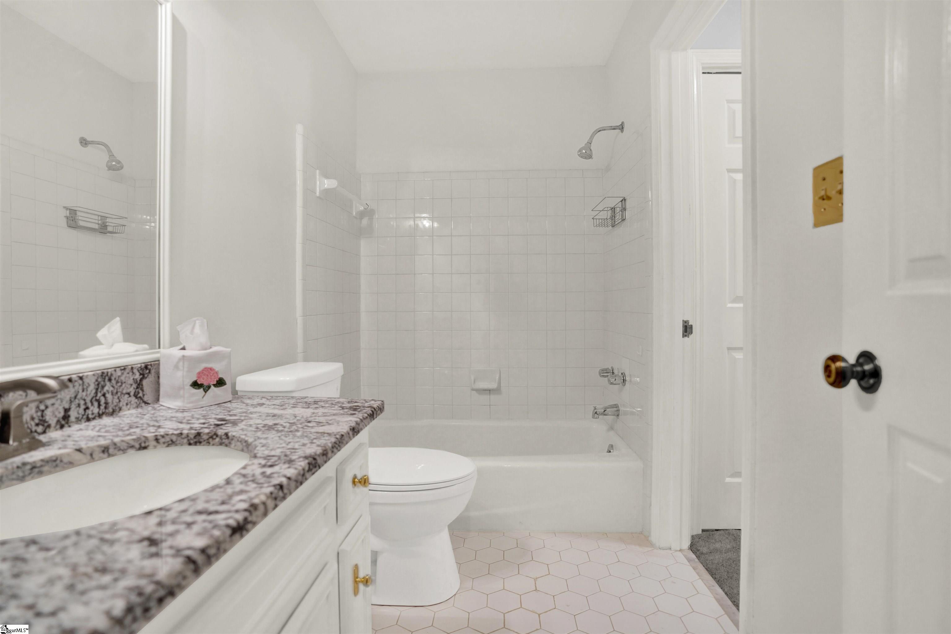 217 Ingleside Way Property Photo 13