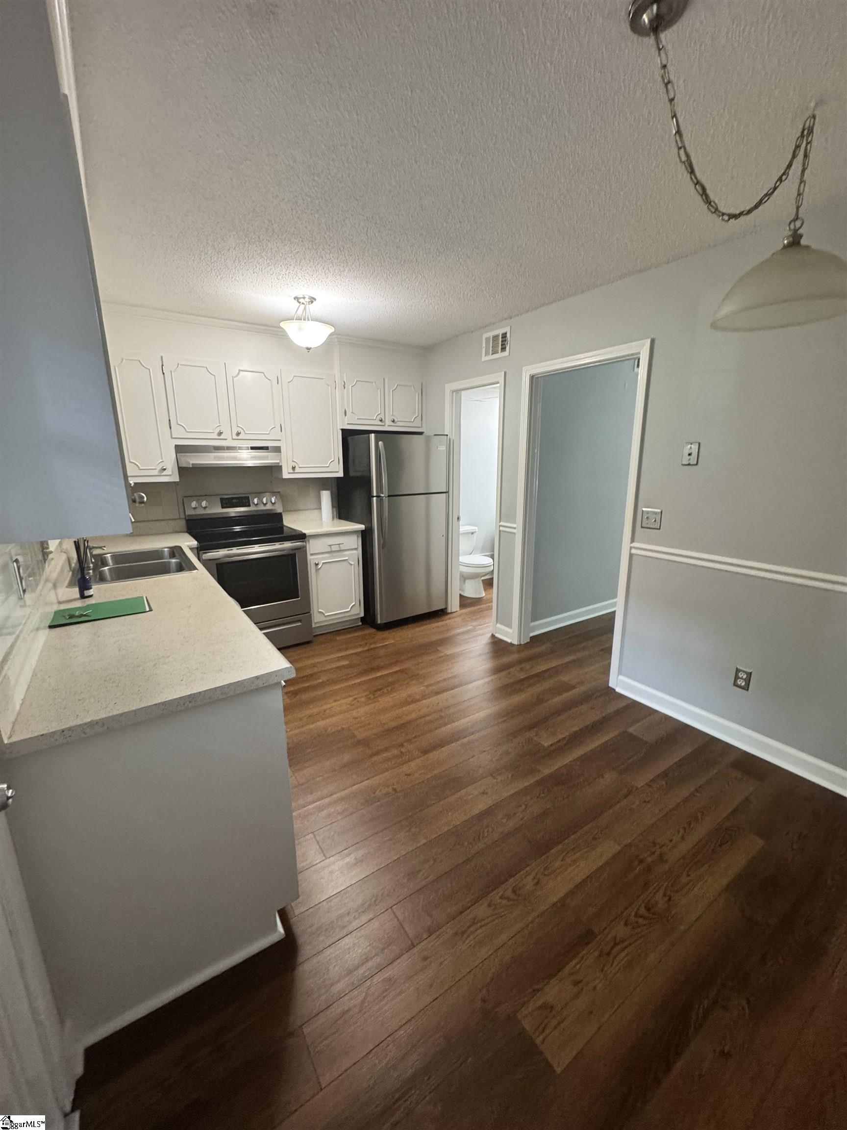501 Edwards Road Property Photo 9