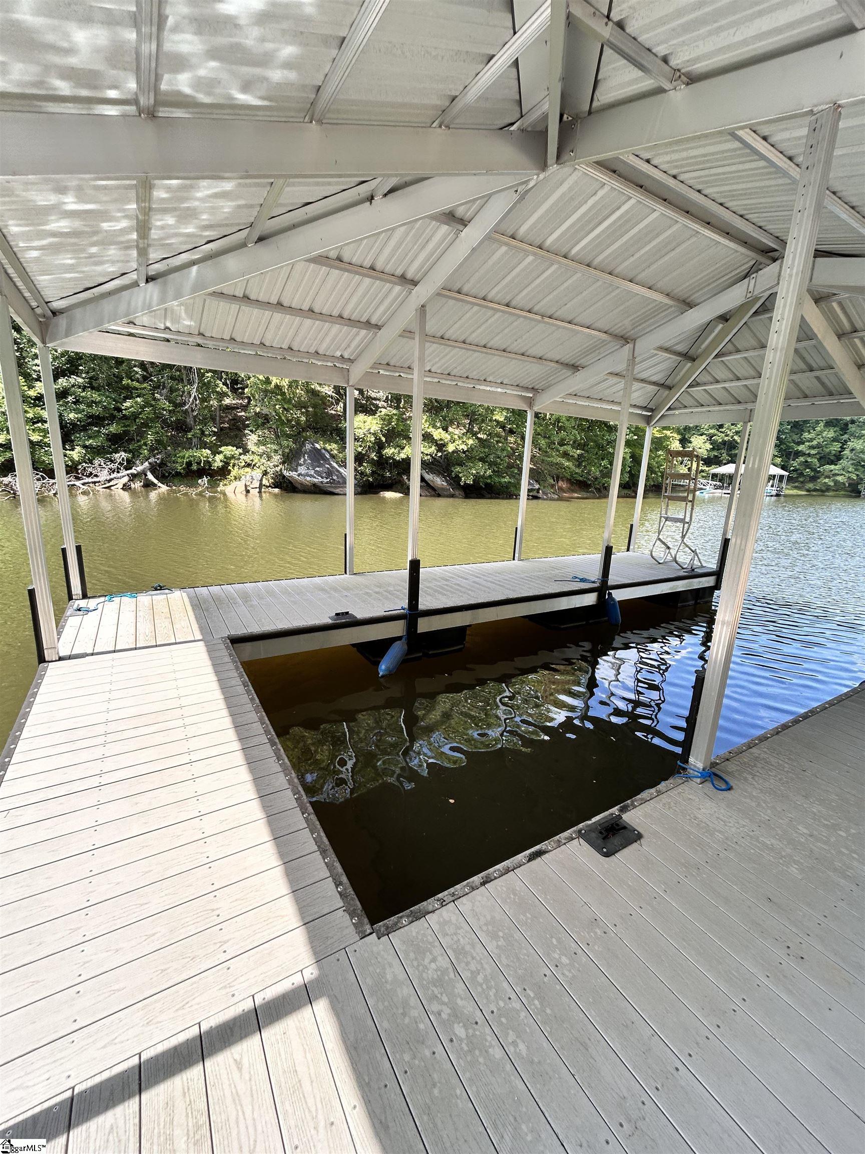 1601651 Property Photo 14