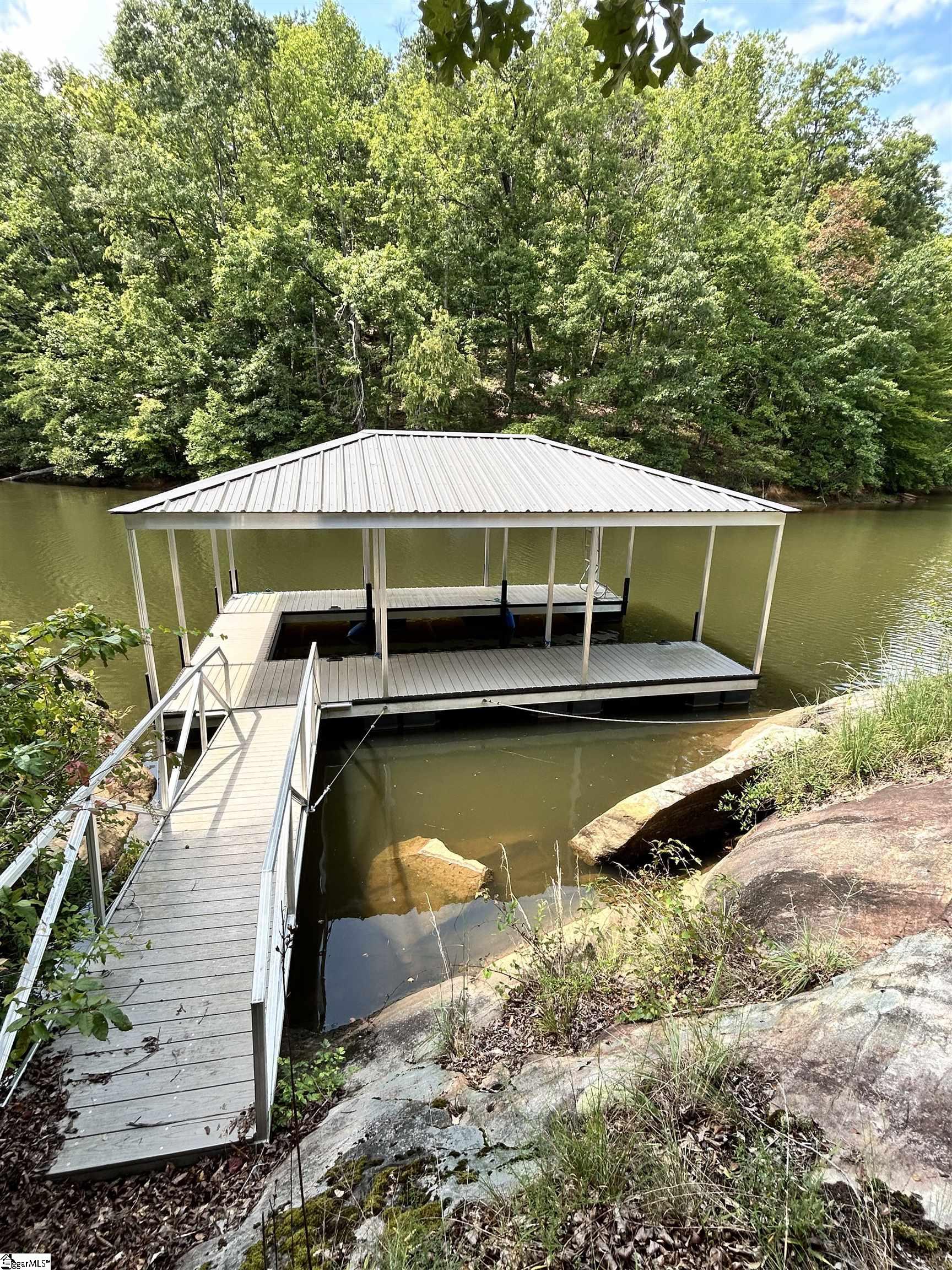 1601651 Property Photo 18