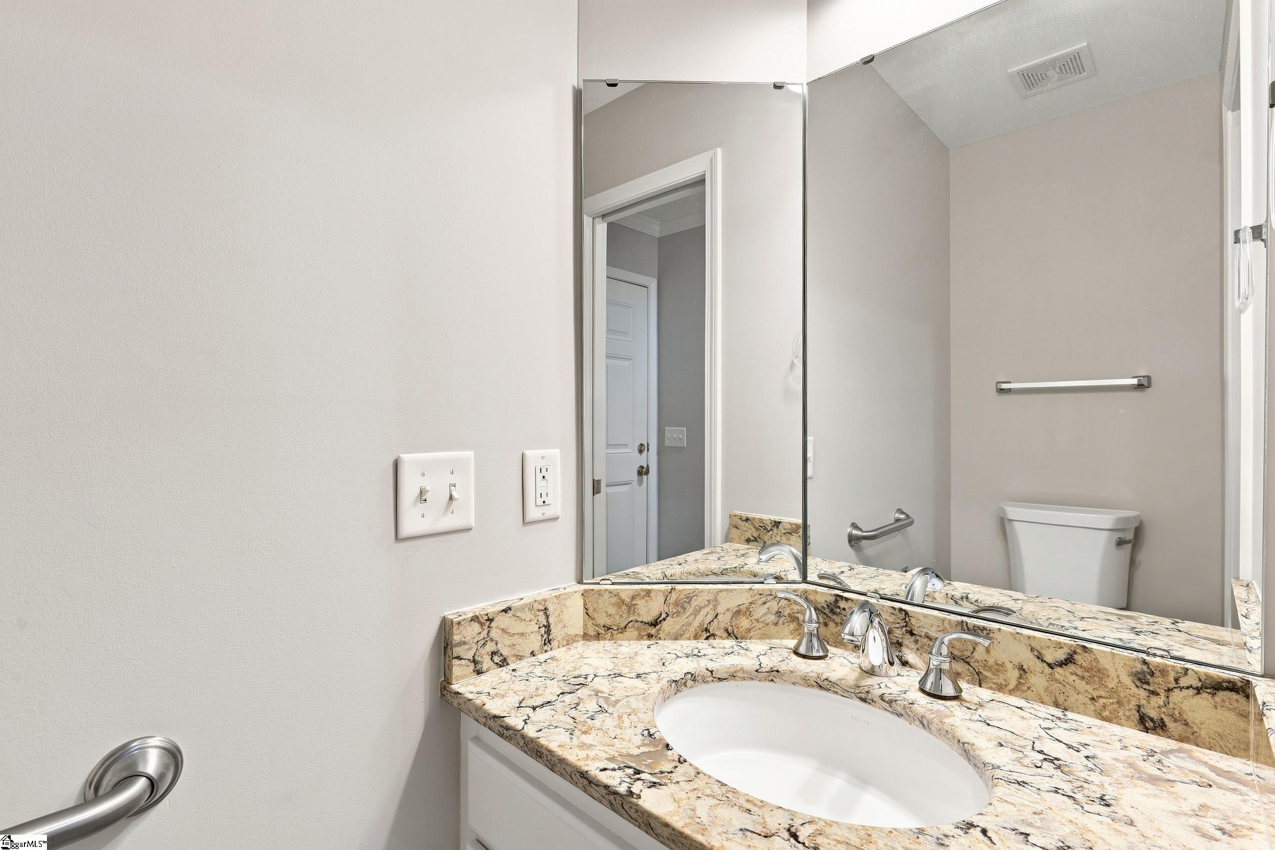 212 Crossington Way Property Photo 26