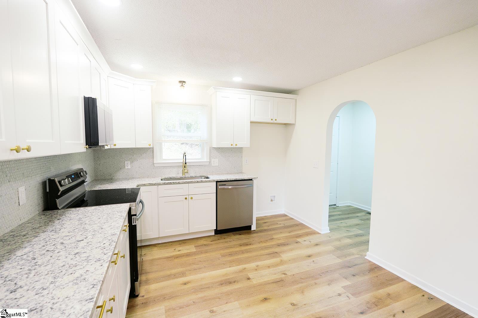 108 Notchwood Drive Property Photo 10