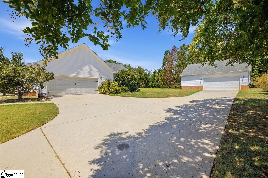 107 Saddle Brook Property Photo 4