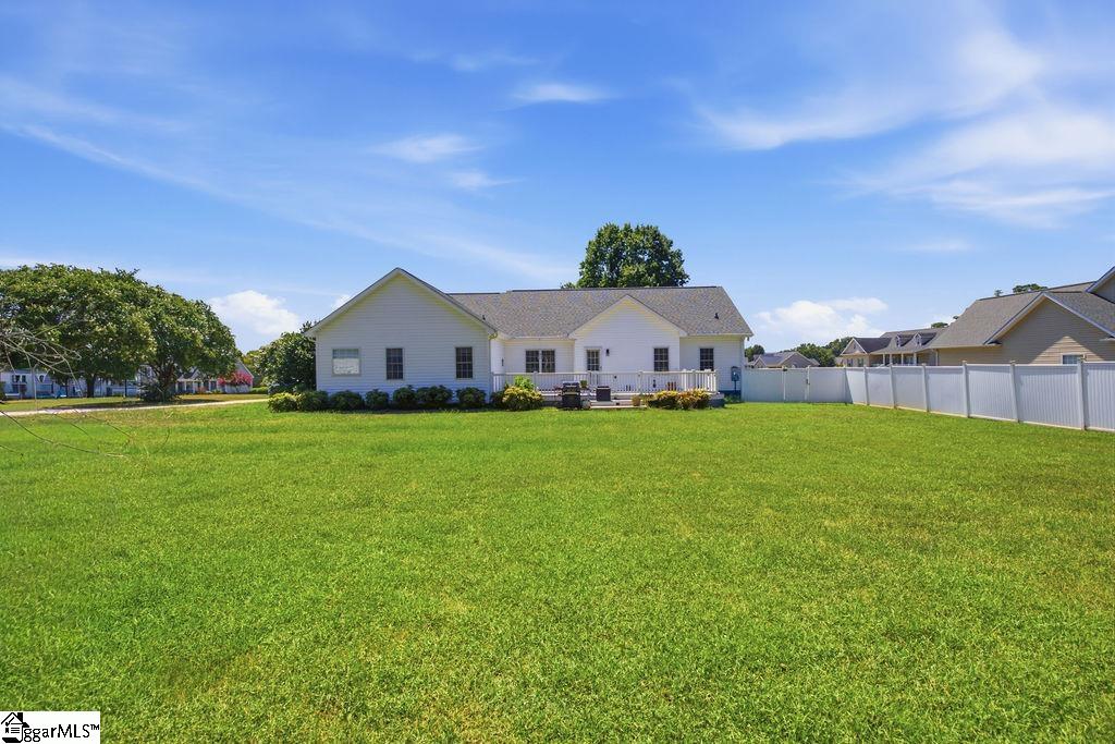 107 Saddle Brook Property Photo 24