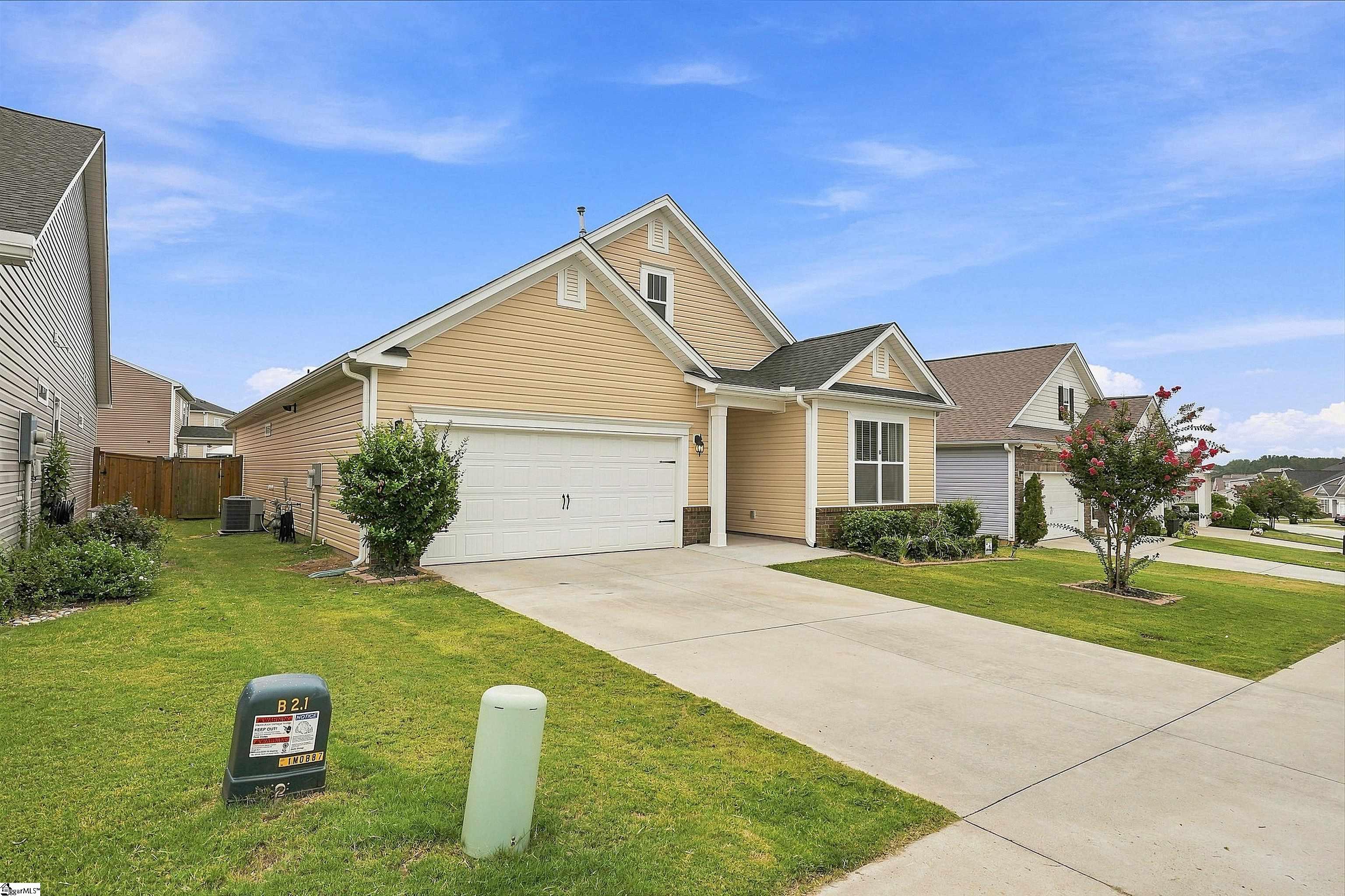 303 Pollyanna Drive Property Photo 3