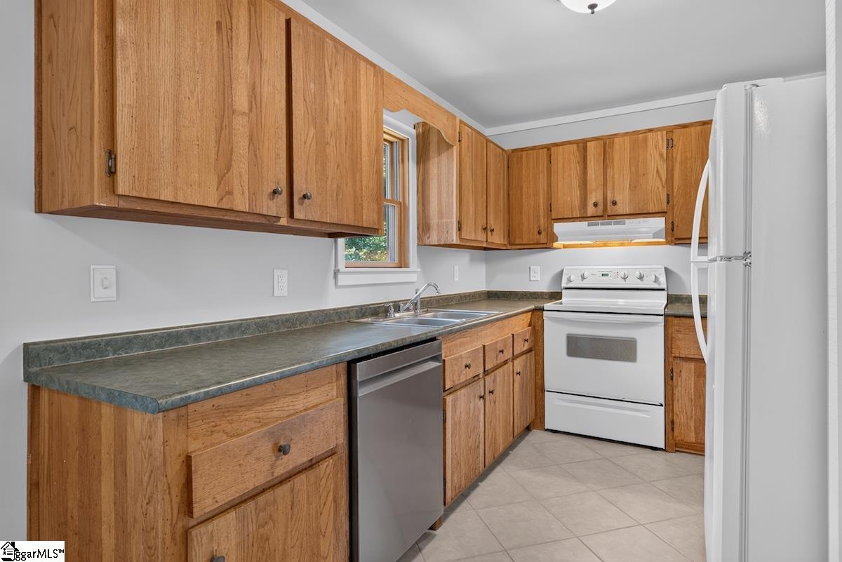 187 Caledonia Road Property Photo 15