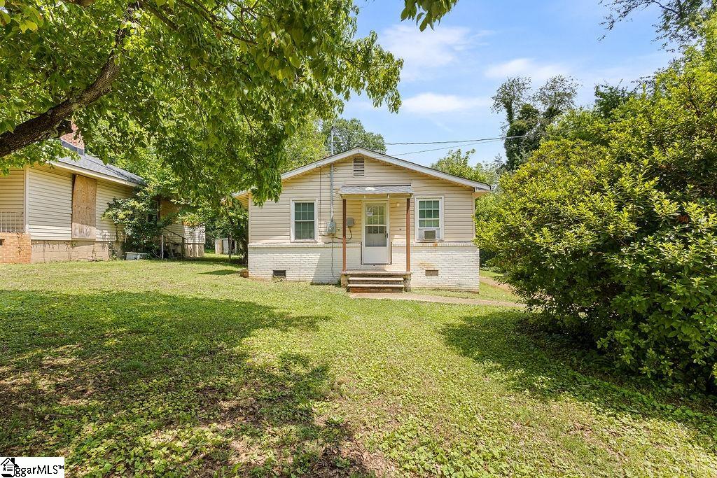 194 Palisade Street Property Photo 2