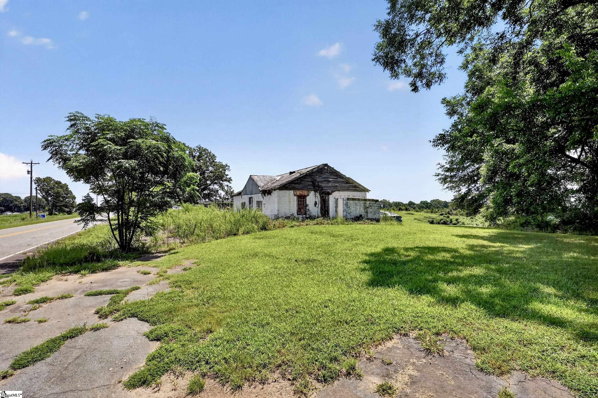 3945 Old Dobbinsbridge Road Property Photo 6