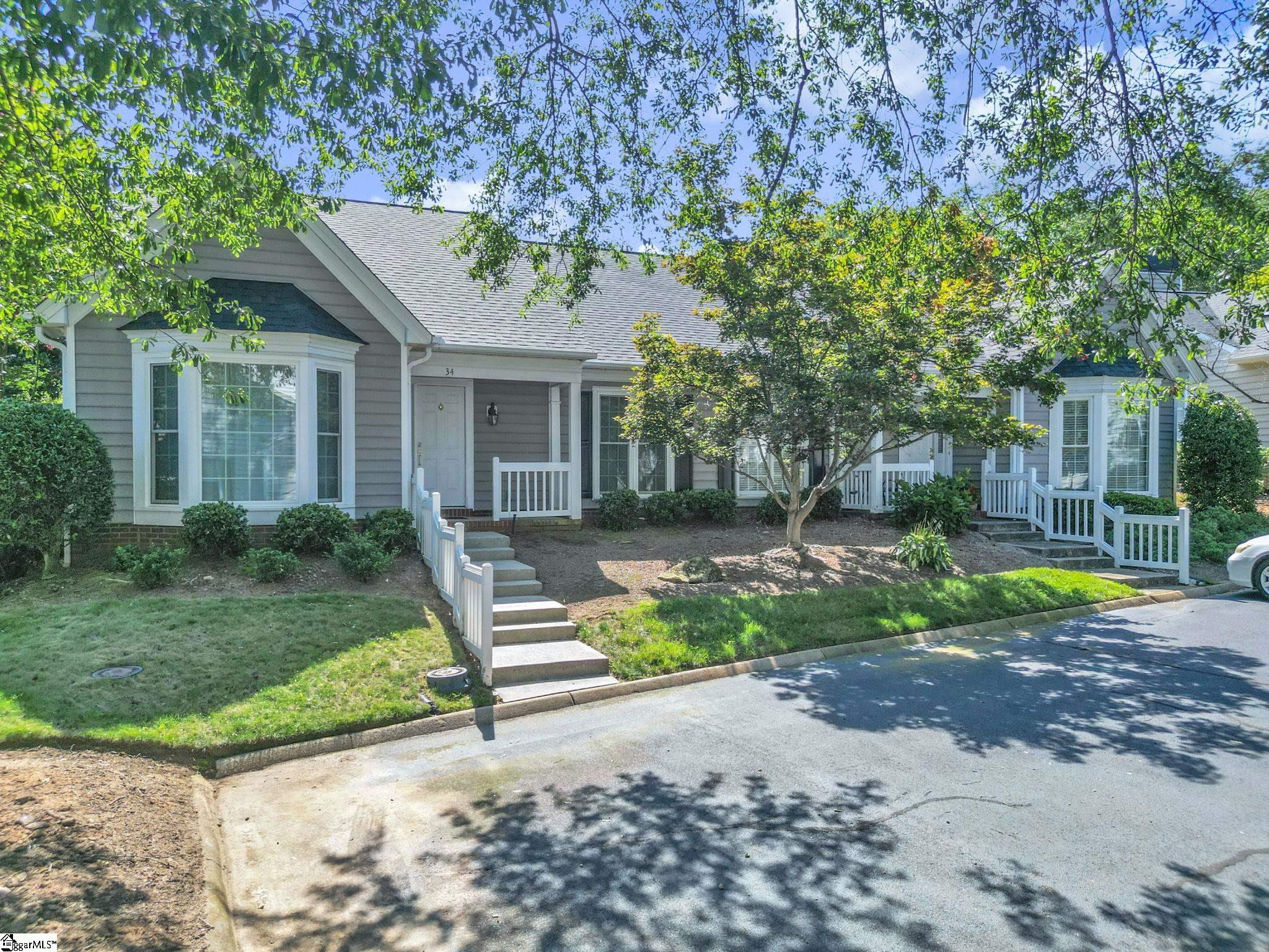 40 Wood Pointe Drive Property Photo 2