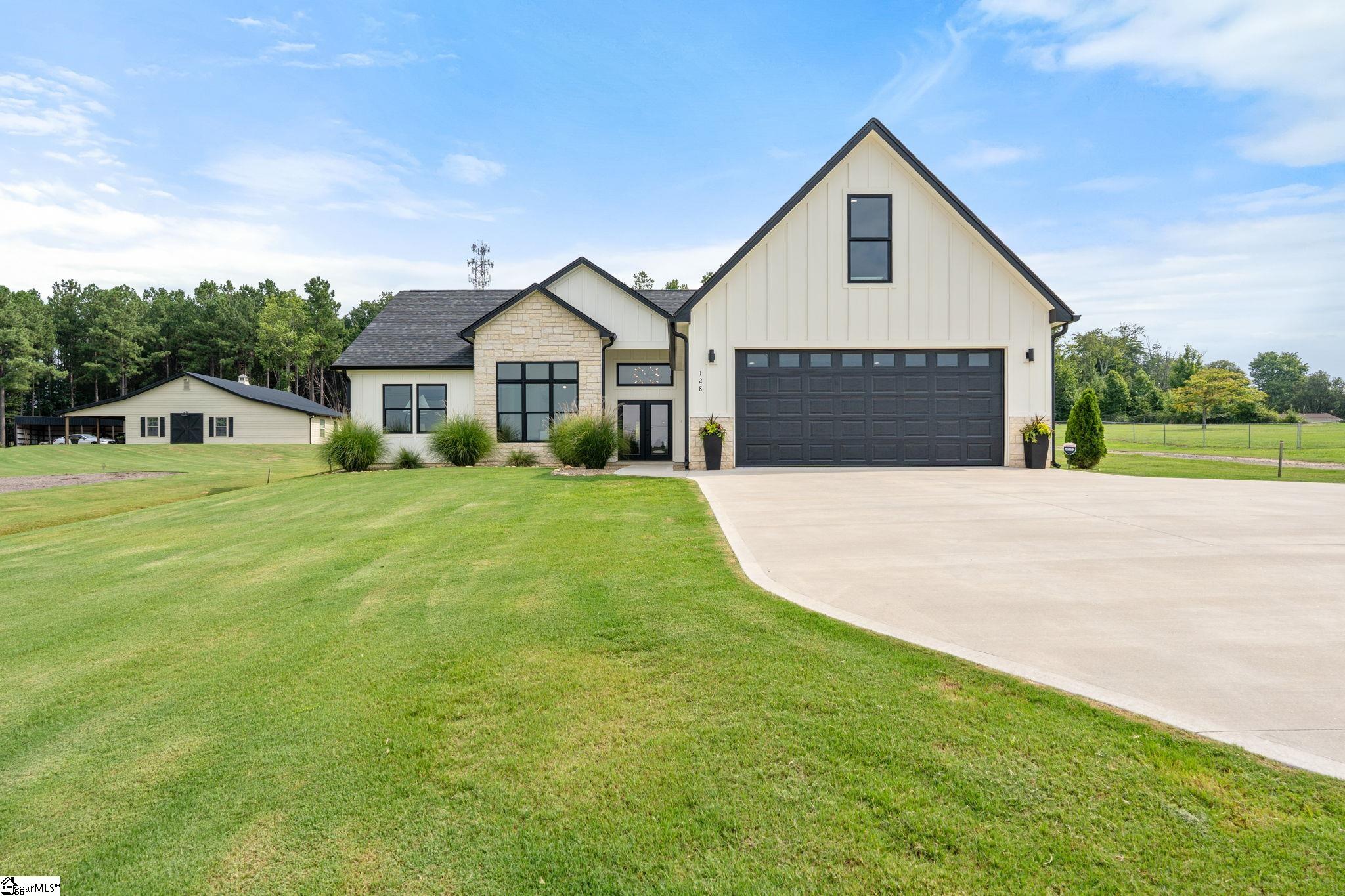128 Cothran Road Property Photo 1
