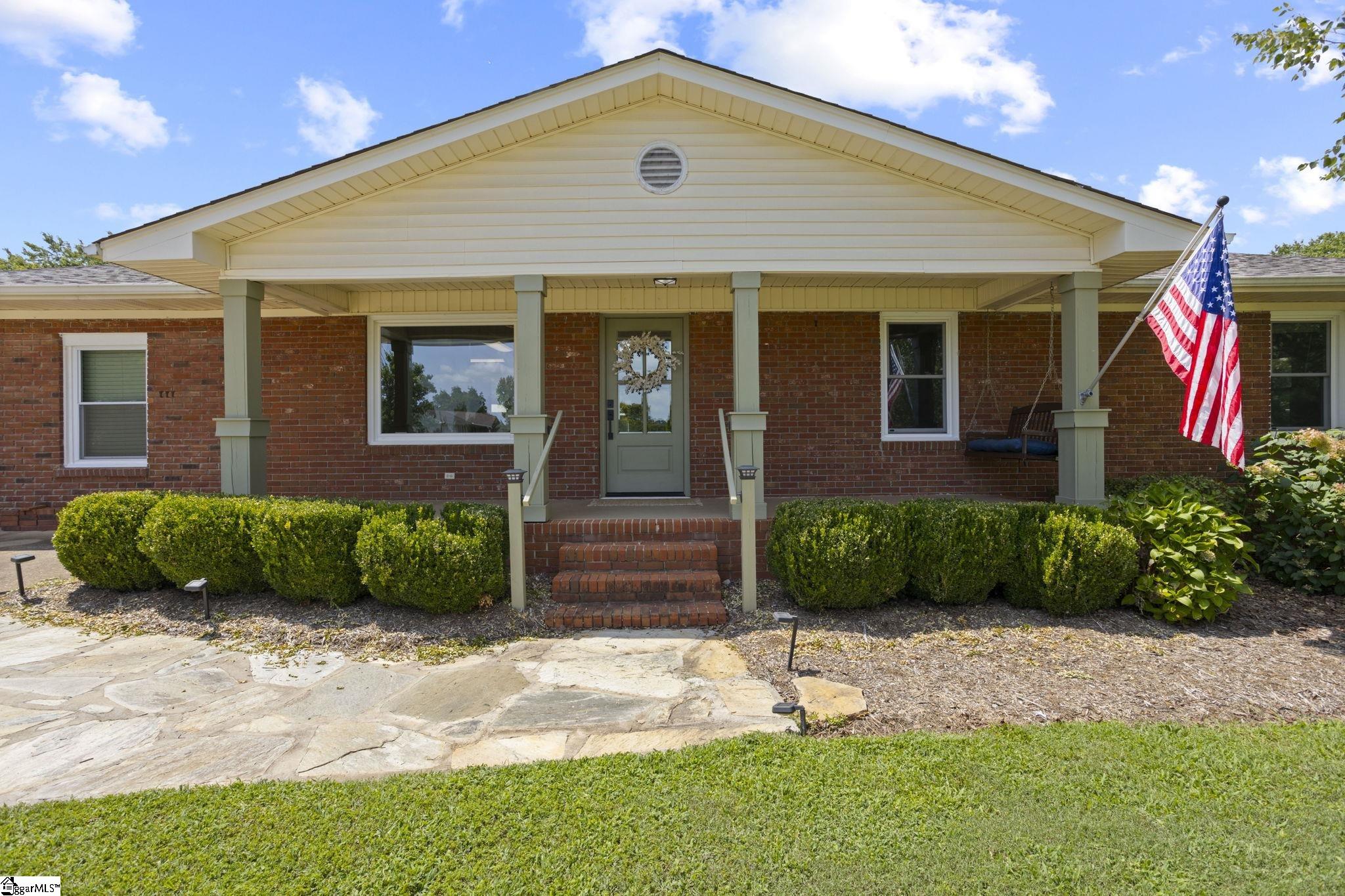 137 Northview Street Property Photo 4