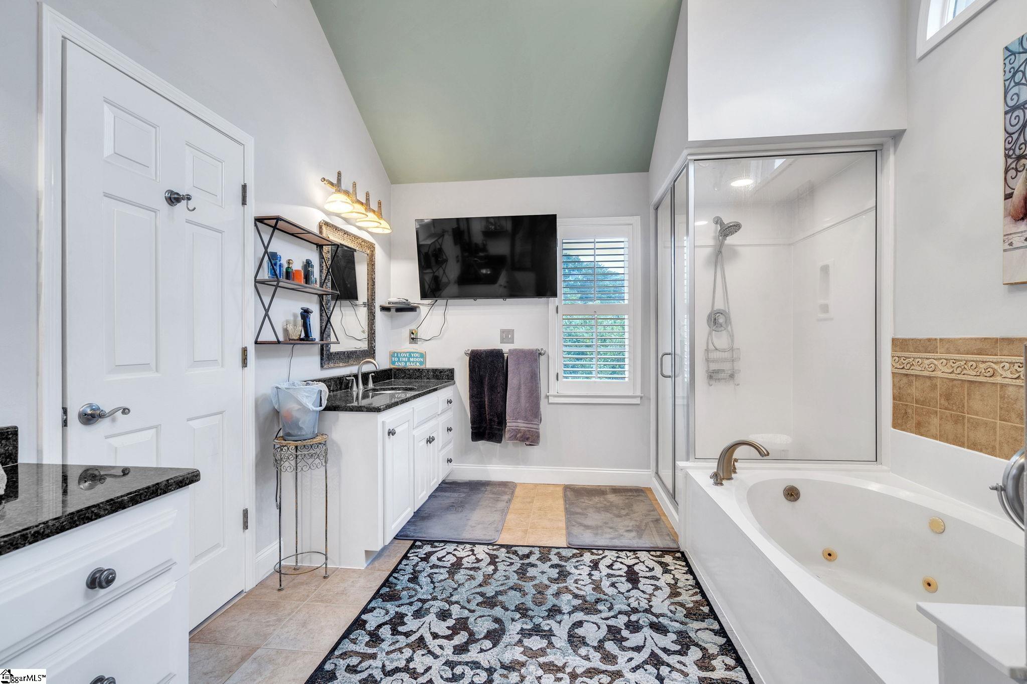 1 Squires Meadow Court Property Photo 19