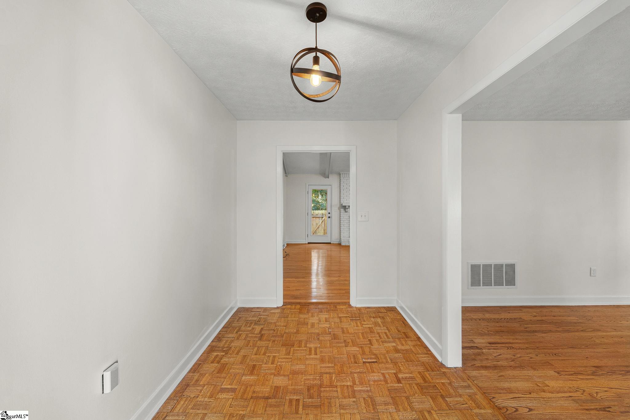 305 Holly Tree Lane Property Photo 2