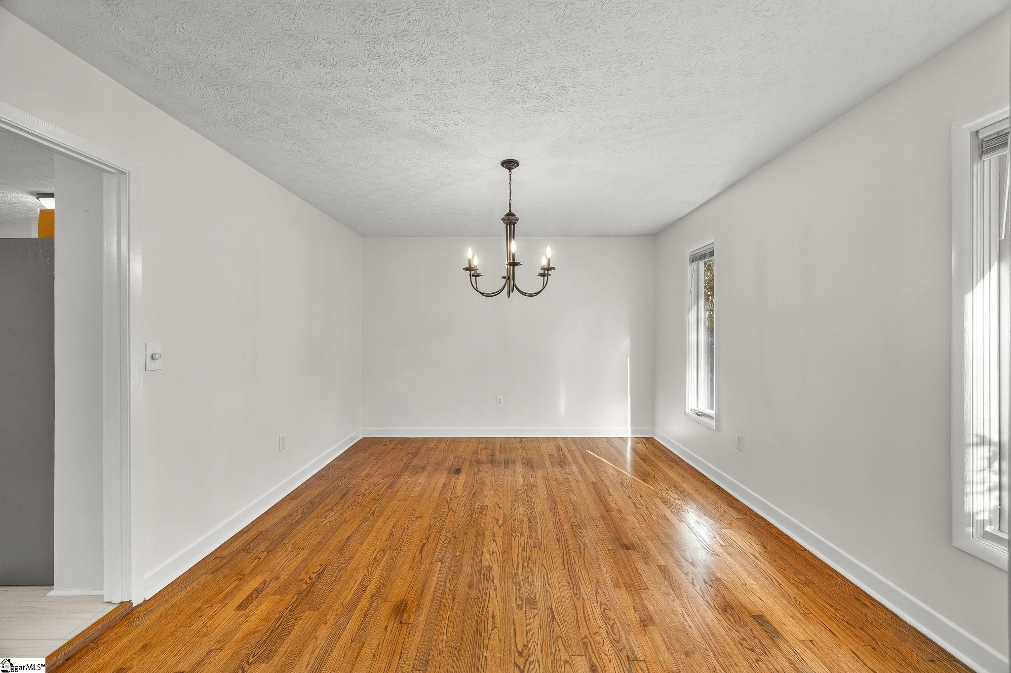 305 Holly Tree Lane Property Photo 6