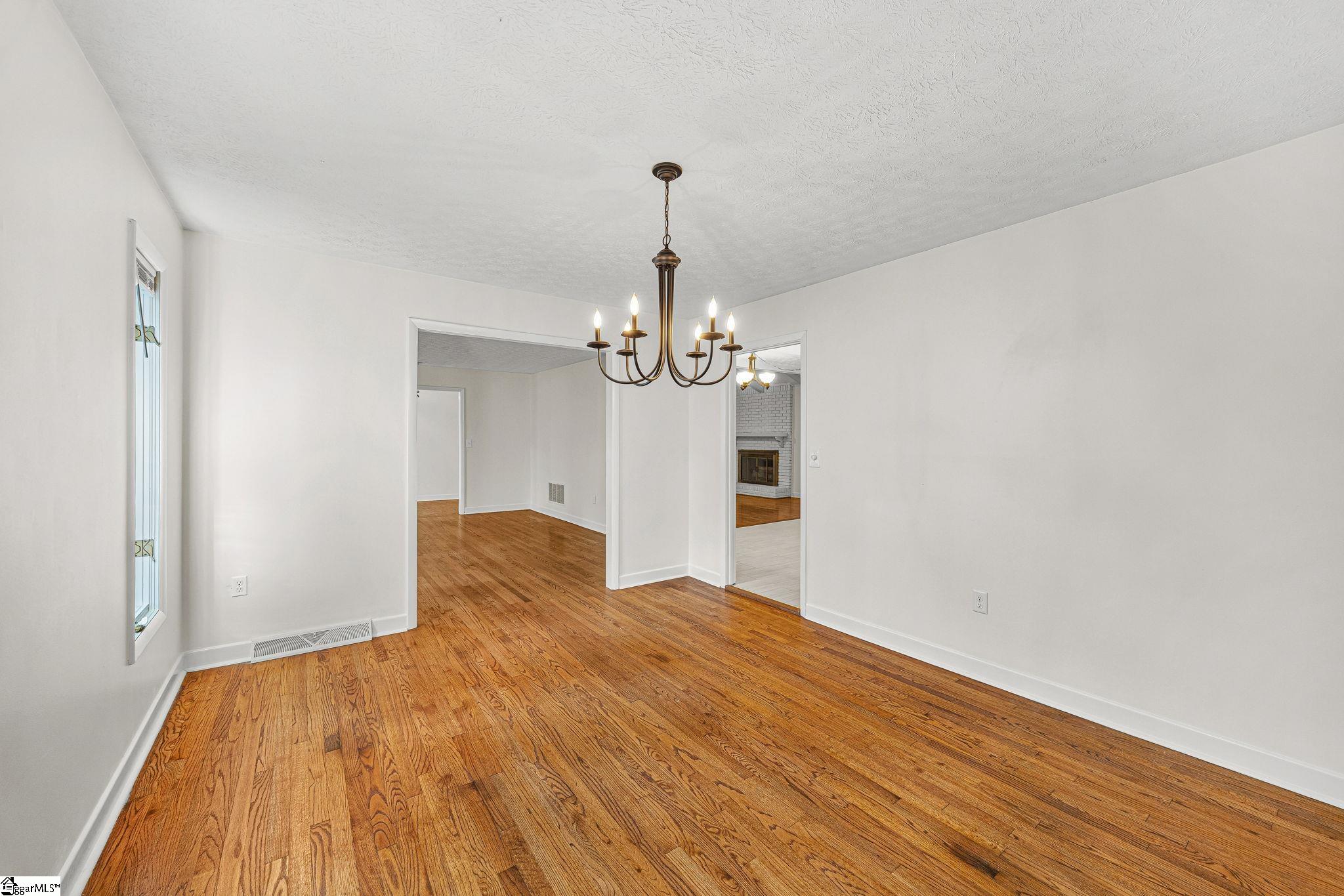 305 Holly Tree Lane Property Photo 7