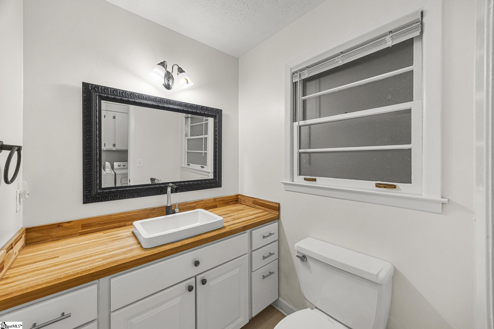305 Holly Tree Lane Property Photo 18
