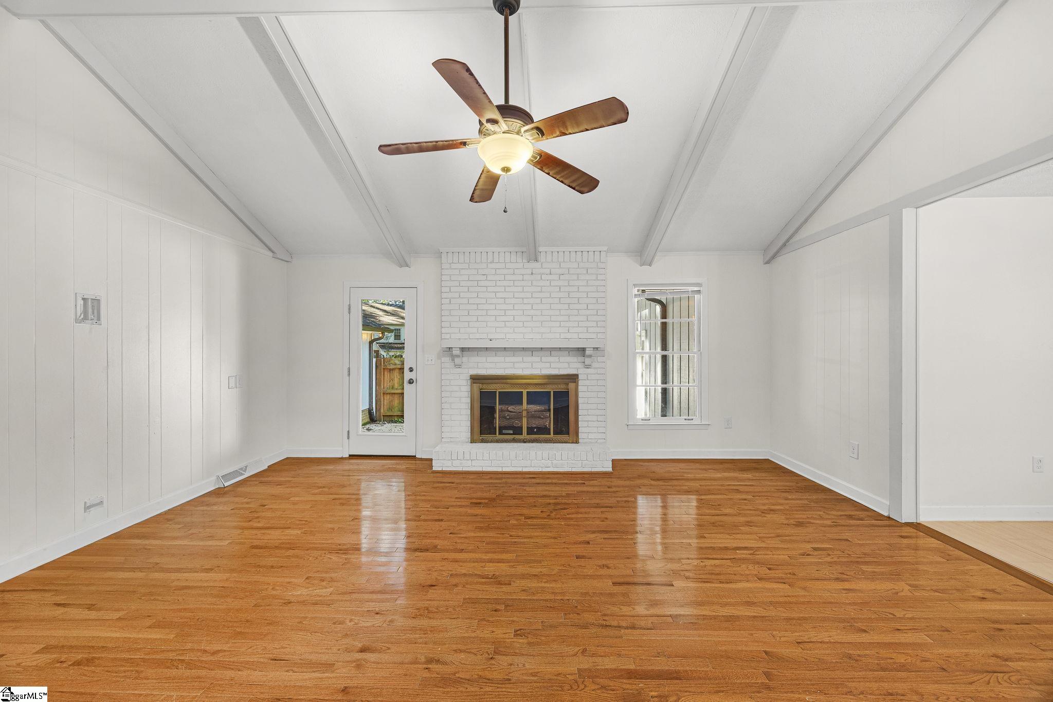 305 Holly Tree Lane Property Photo 20