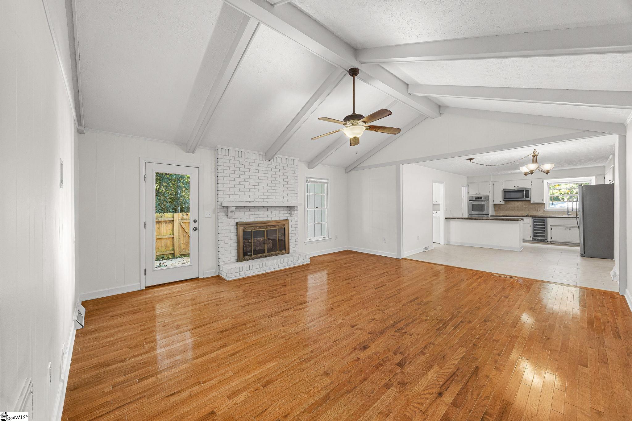 305 Holly Tree Lane Property Photo 21