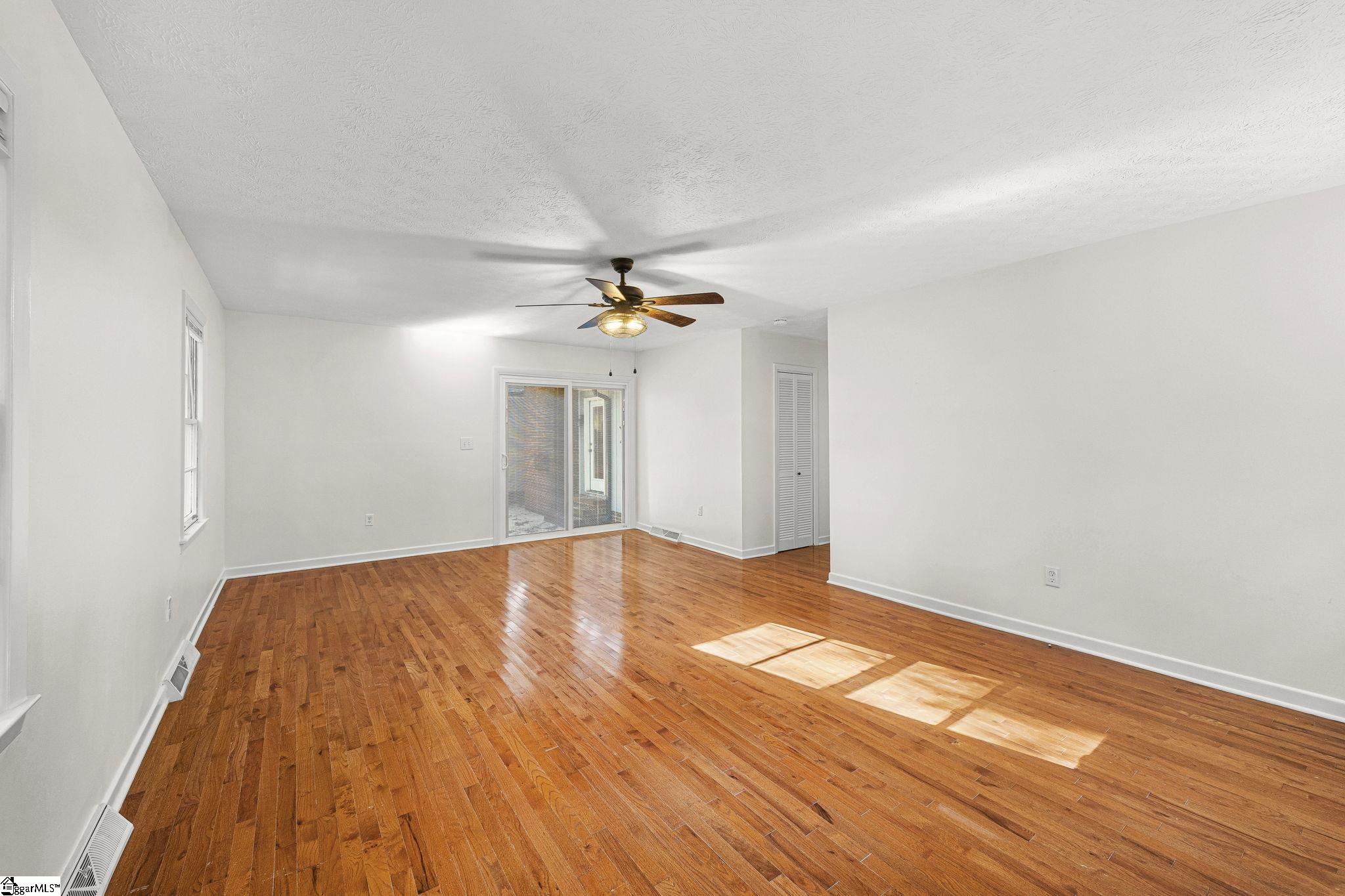 305 Holly Tree Lane Property Photo 24