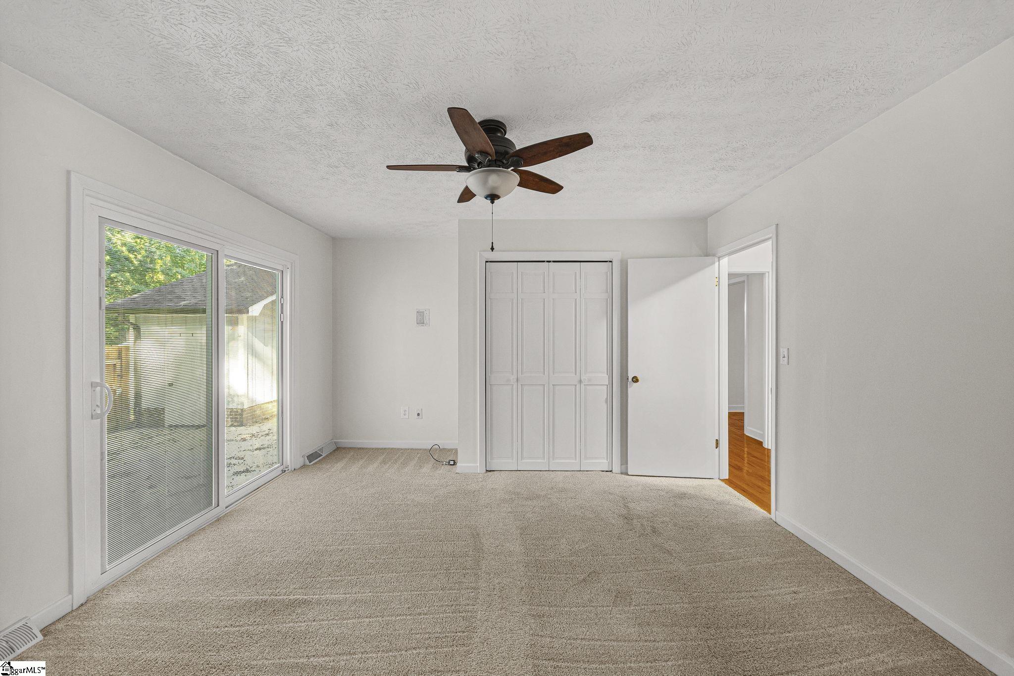 305 Holly Tree Lane Property Photo 27