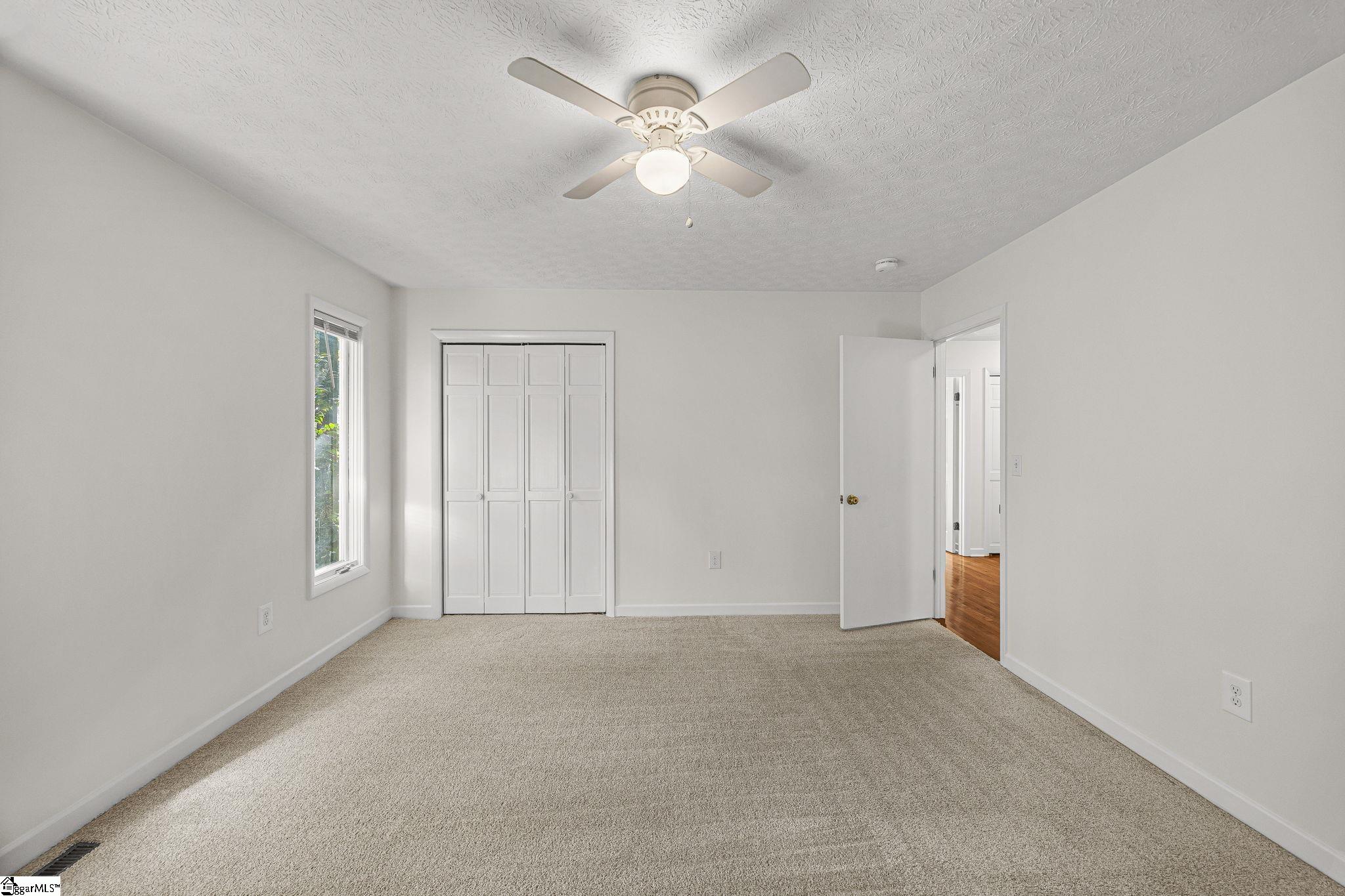 305 Holly Tree Lane Property Photo 29