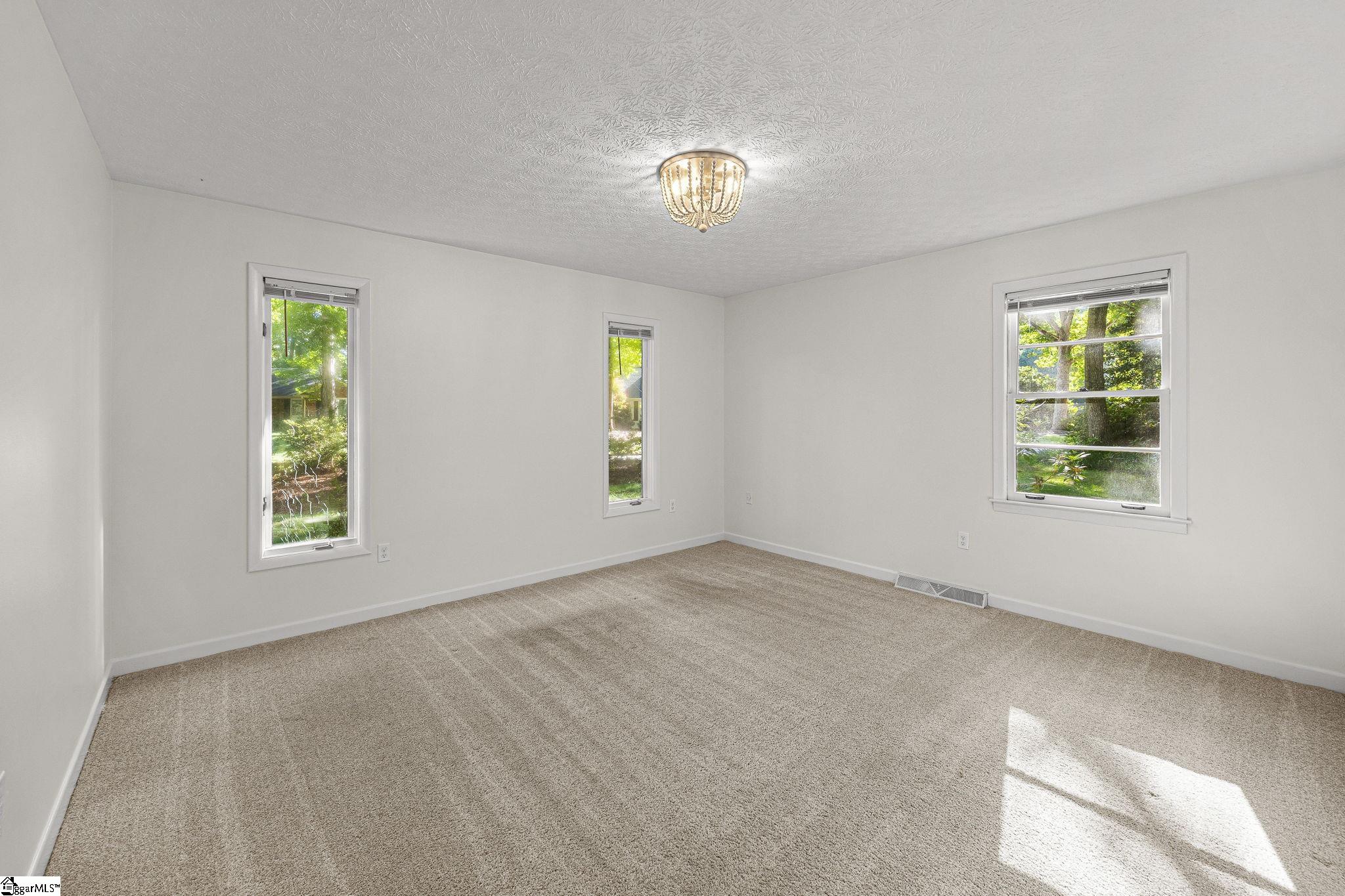 305 Holly Tree Lane Property Photo 30
