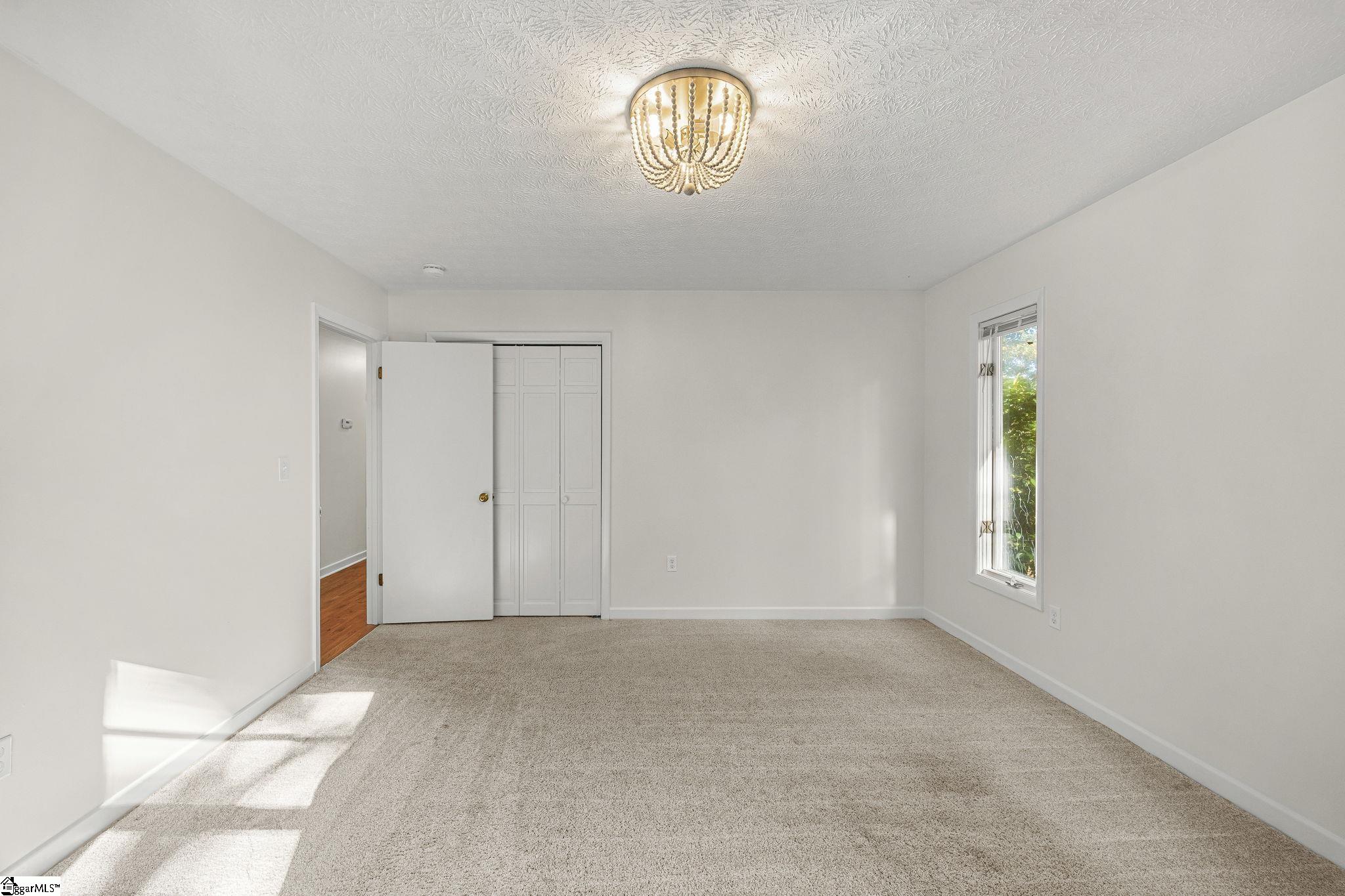 305 Holly Tree Lane Property Photo 31