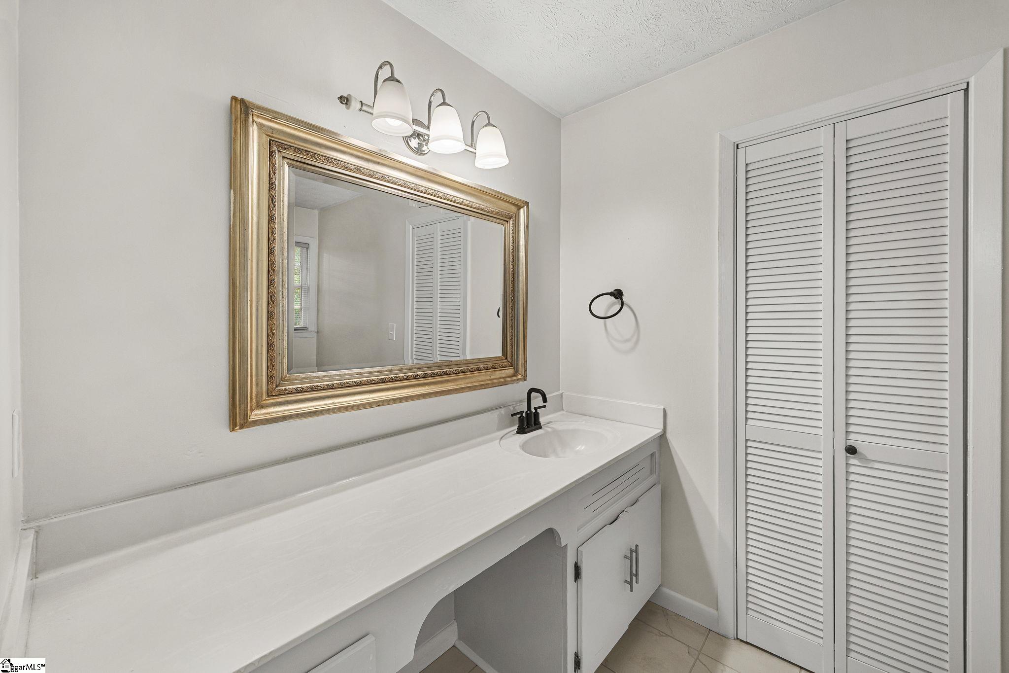 305 Holly Tree Lane Property Photo 32