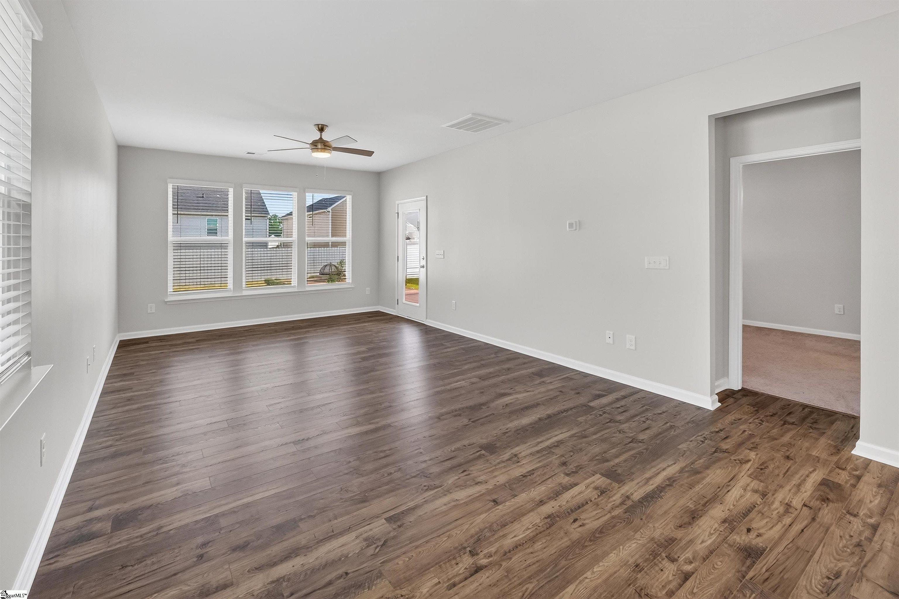 1405 Harper Mae Drive Property Photo 3