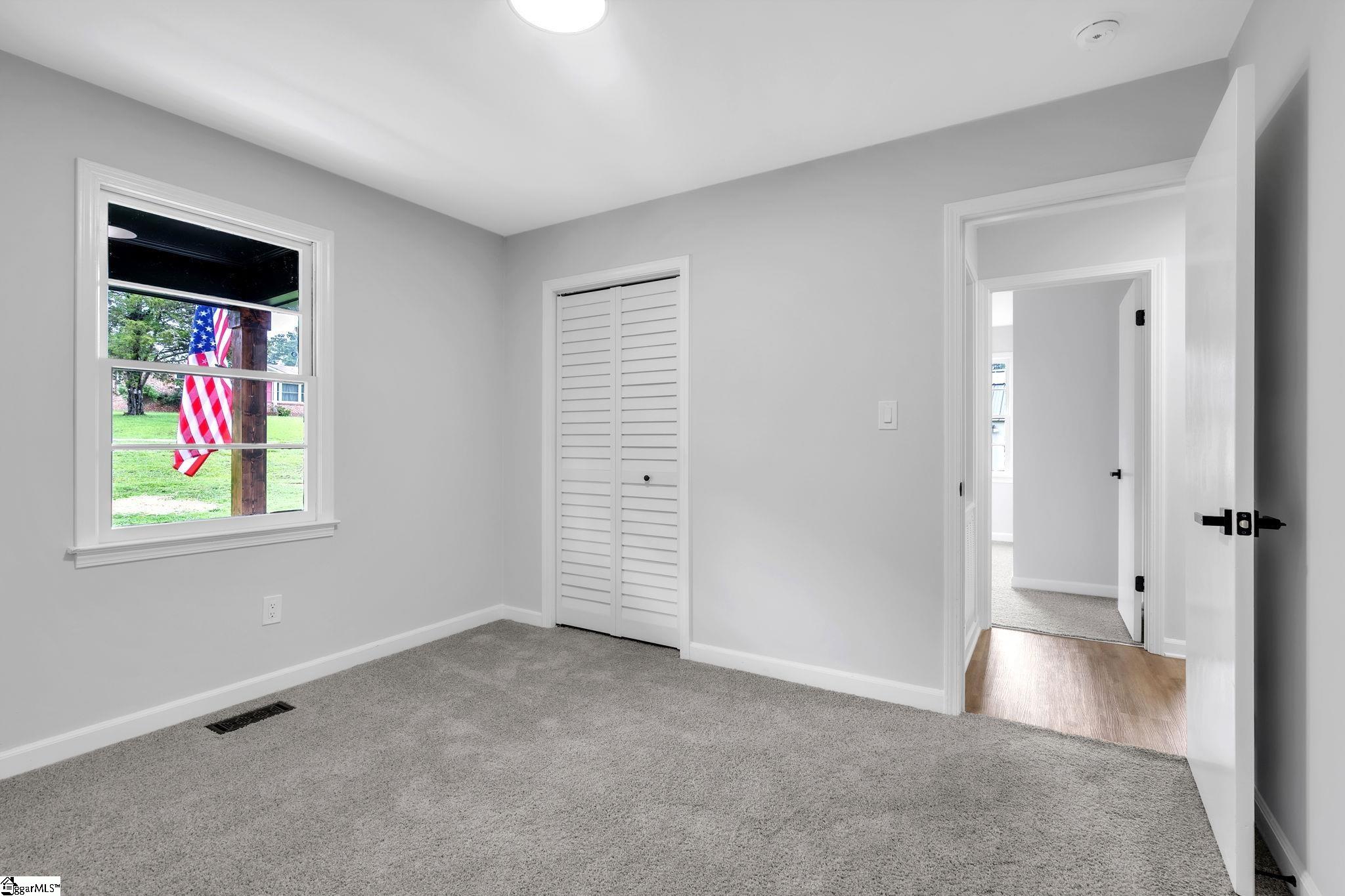 216 Ashcroft Drive Property Photo 11