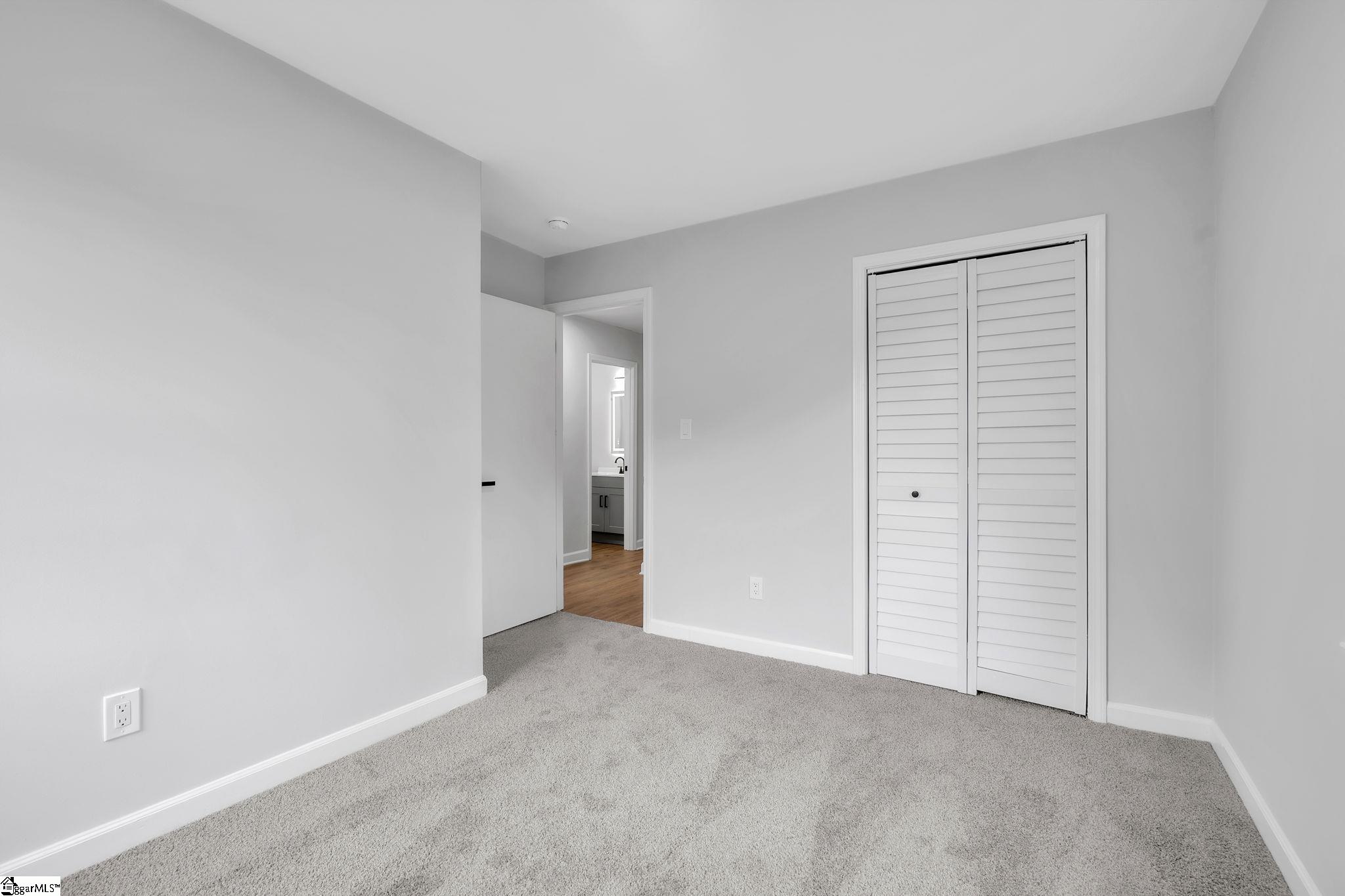 216 Ashcroft Drive Property Photo 13