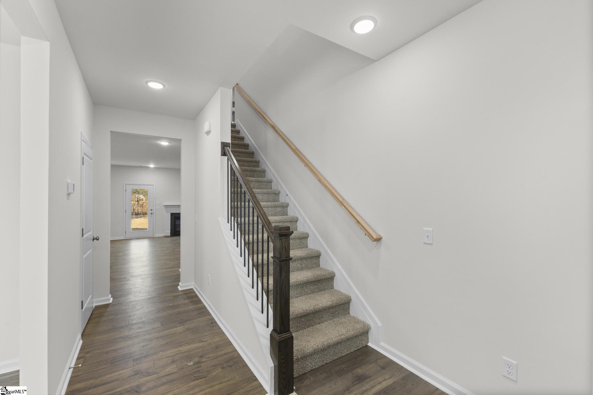 123 Terpack Court Property Photo 3