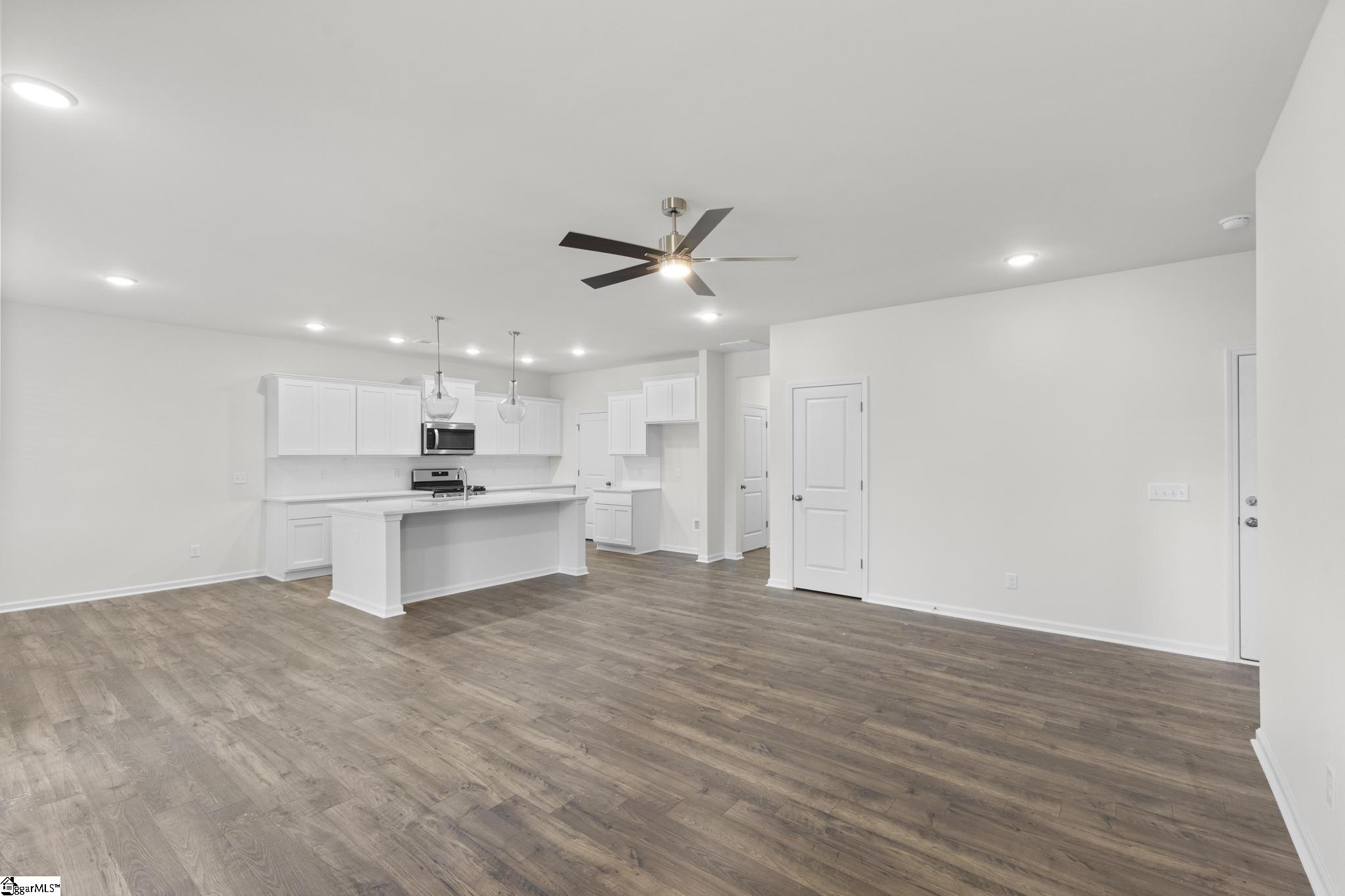 123 Terpack Court Property Photo 7