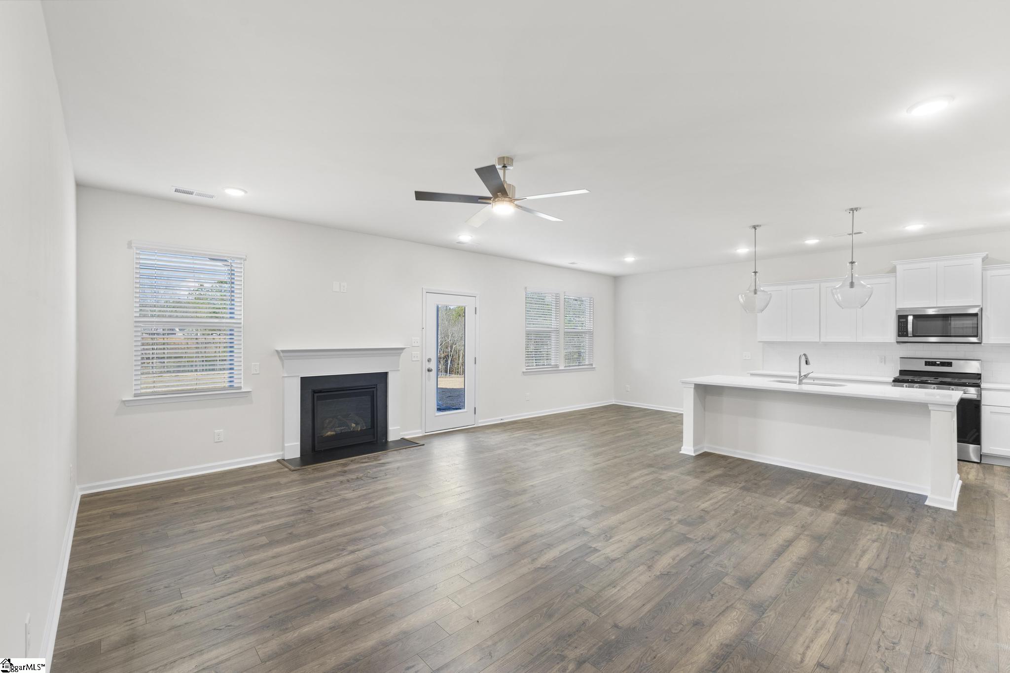 123 Terpack Court Property Photo 9