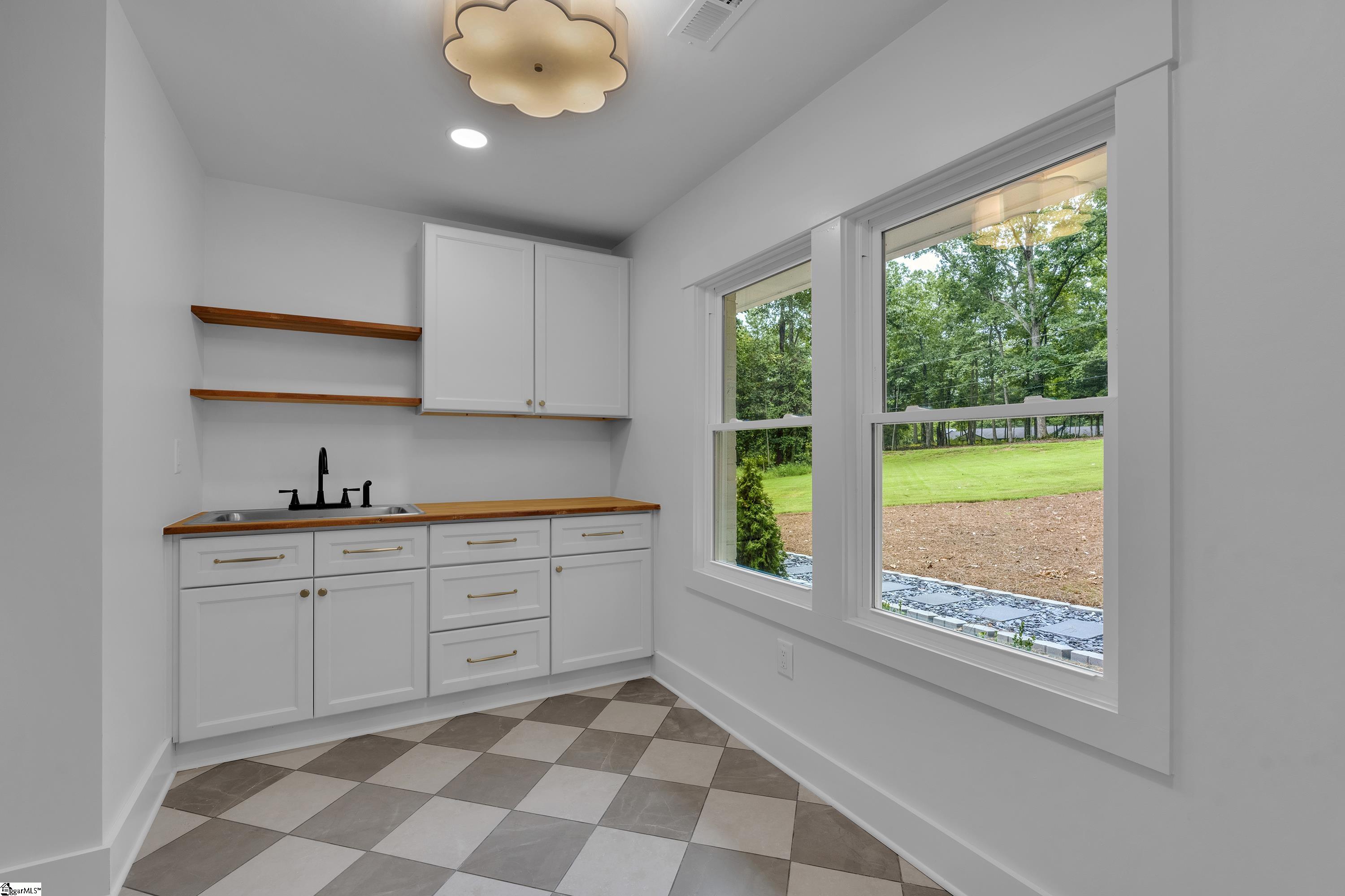 111 Rolling Green Circle Property Photo 15