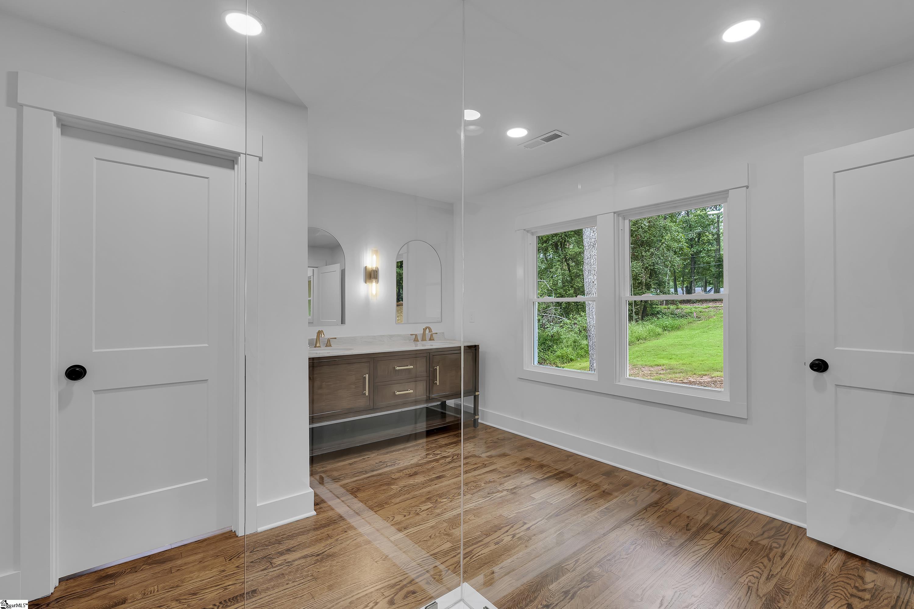 111 Rolling Green Circle Property Photo 21