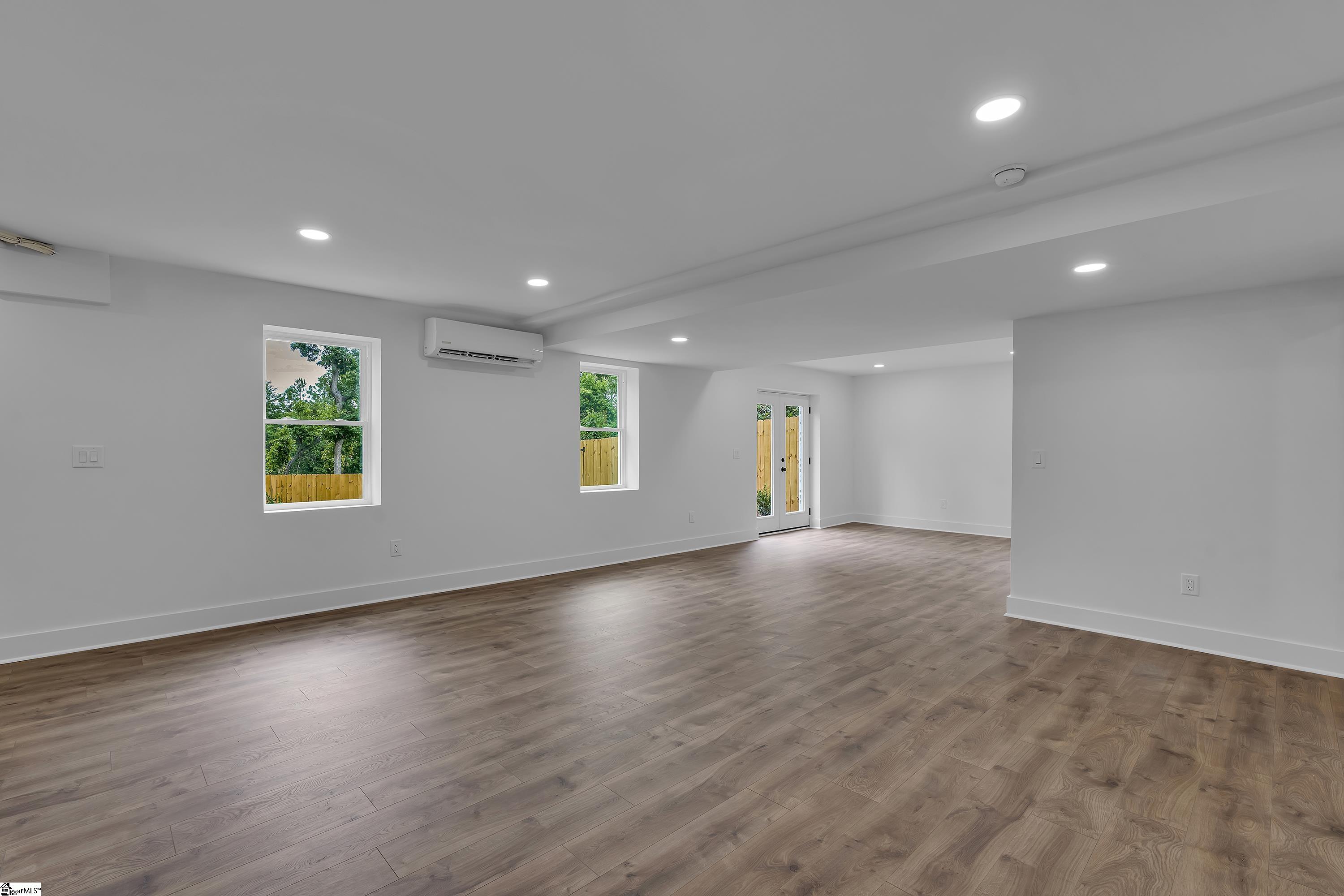 111 Rolling Green Circle Property Photo 30