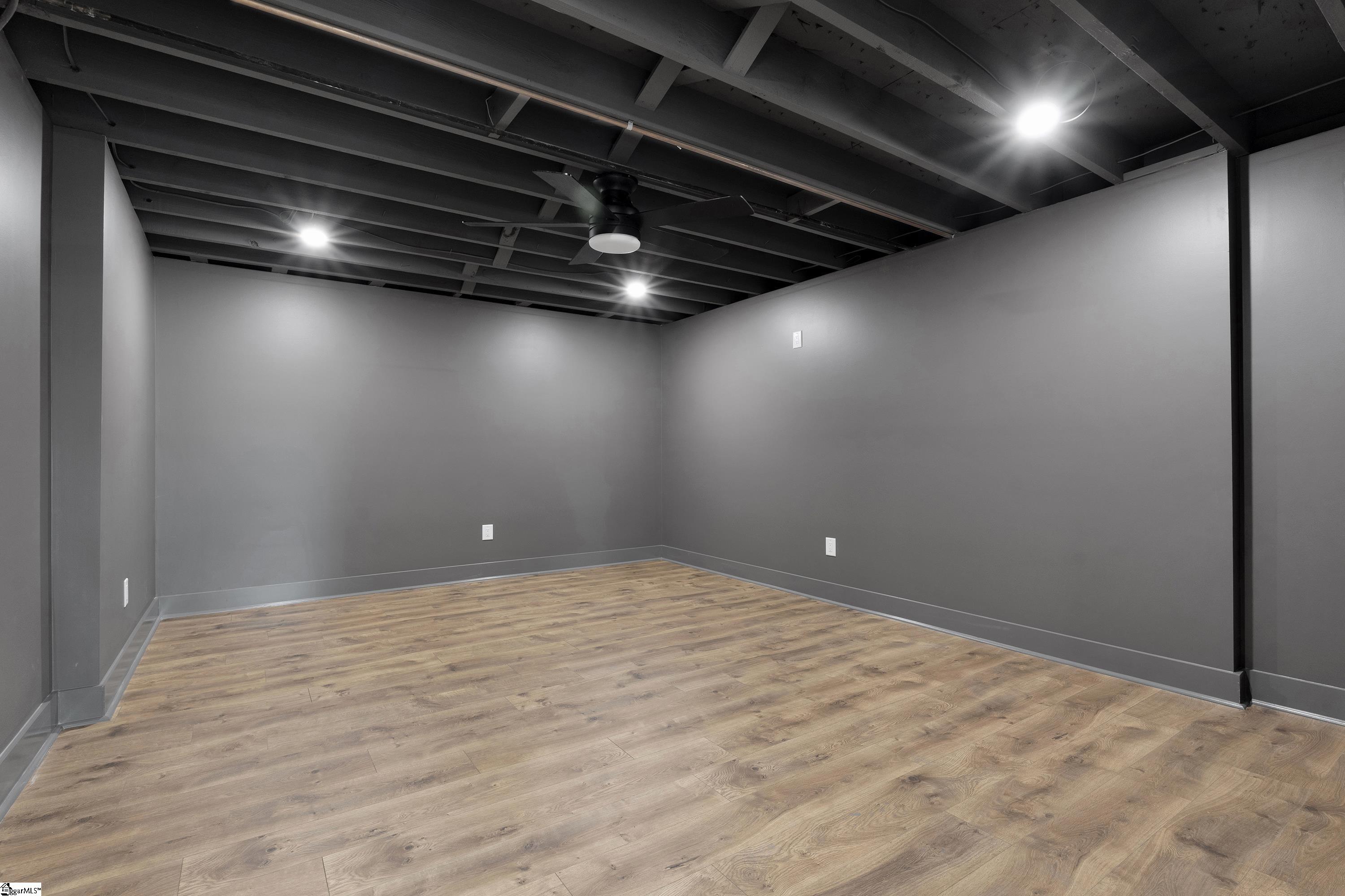 111 Rolling Green Circle Property Photo 31