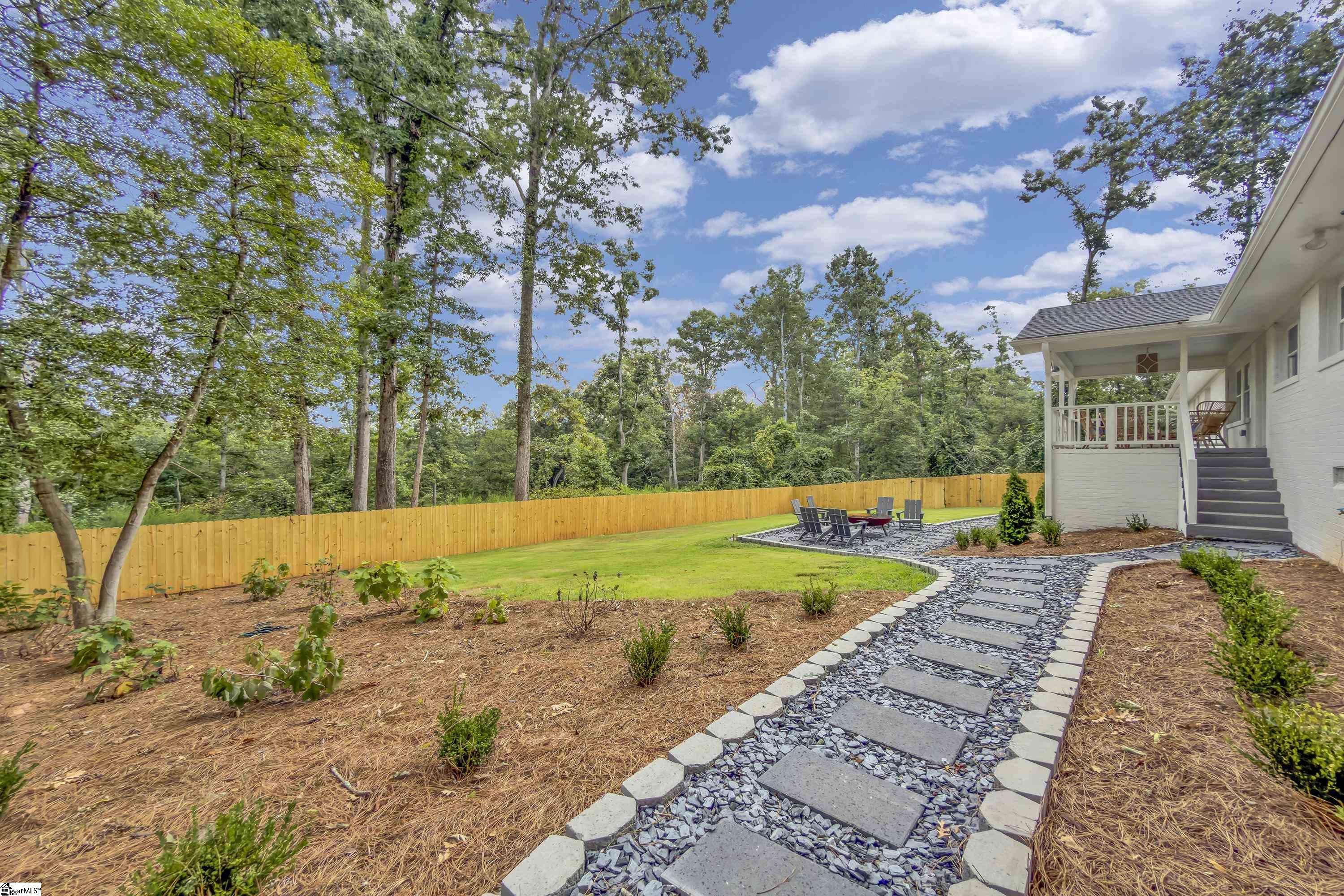 111 Rolling Green Circle Property Photo 38