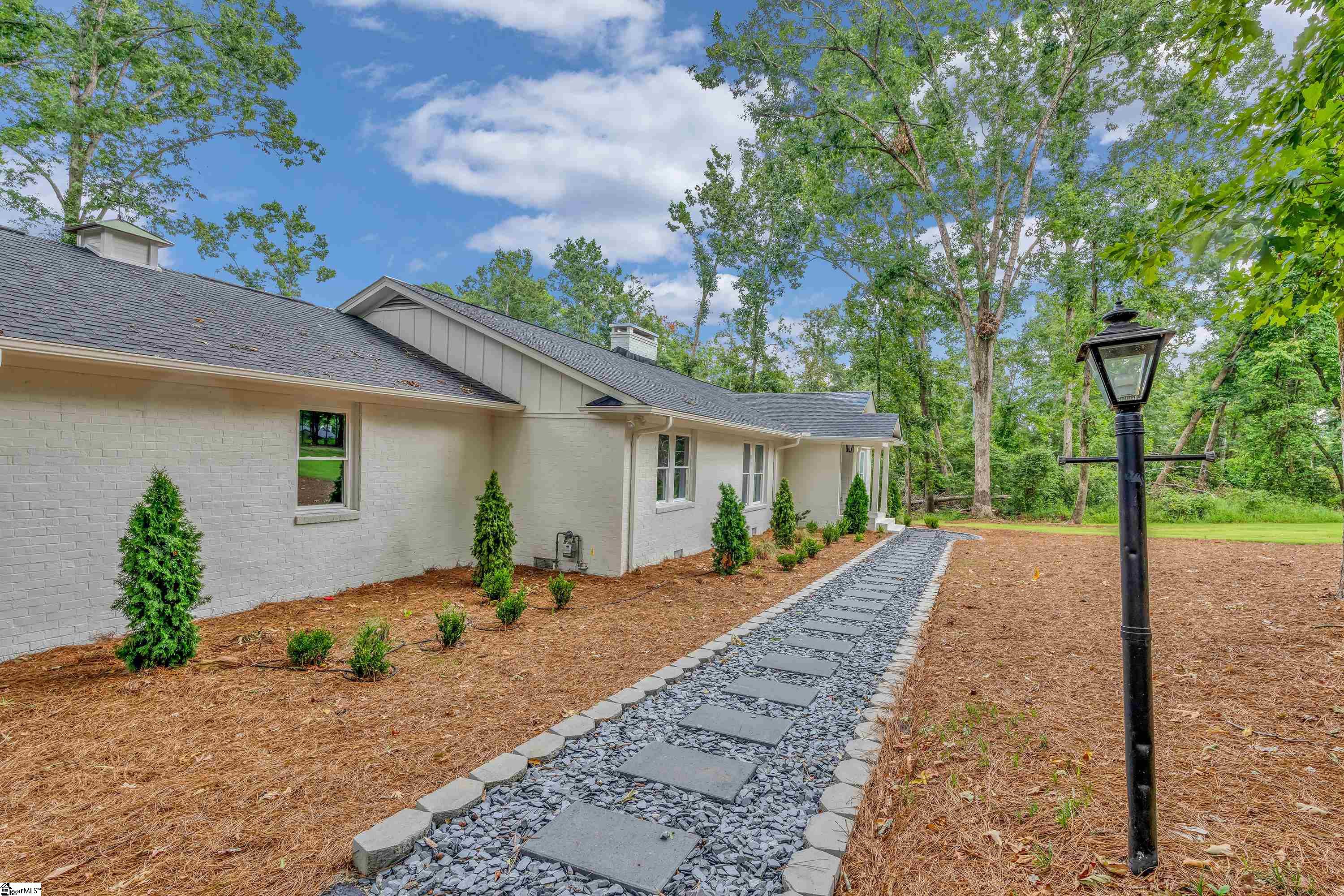111 Rolling Green Circle Property Photo 47