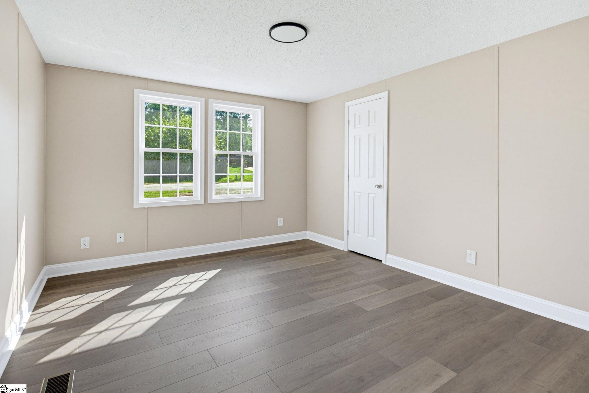 95 S Manley Drive Property Photo 17