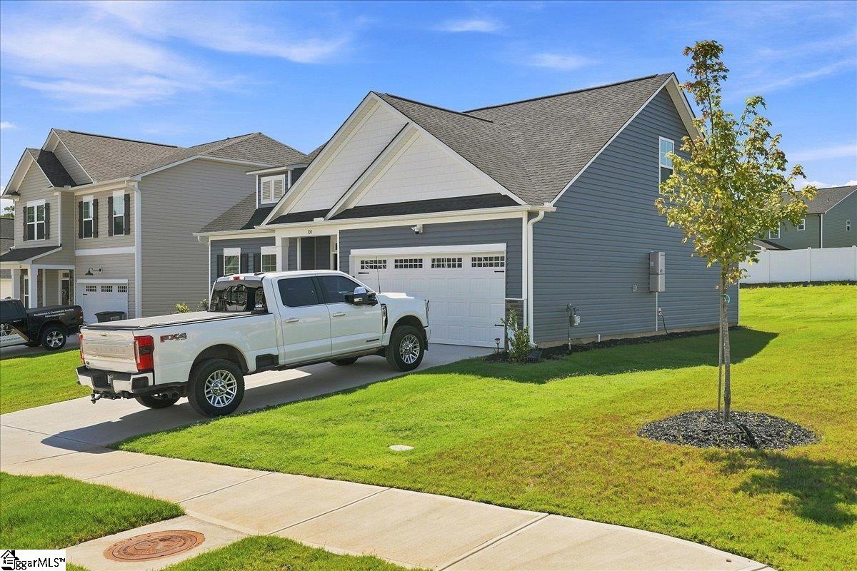100 Denbigh Lane Property Photo 3