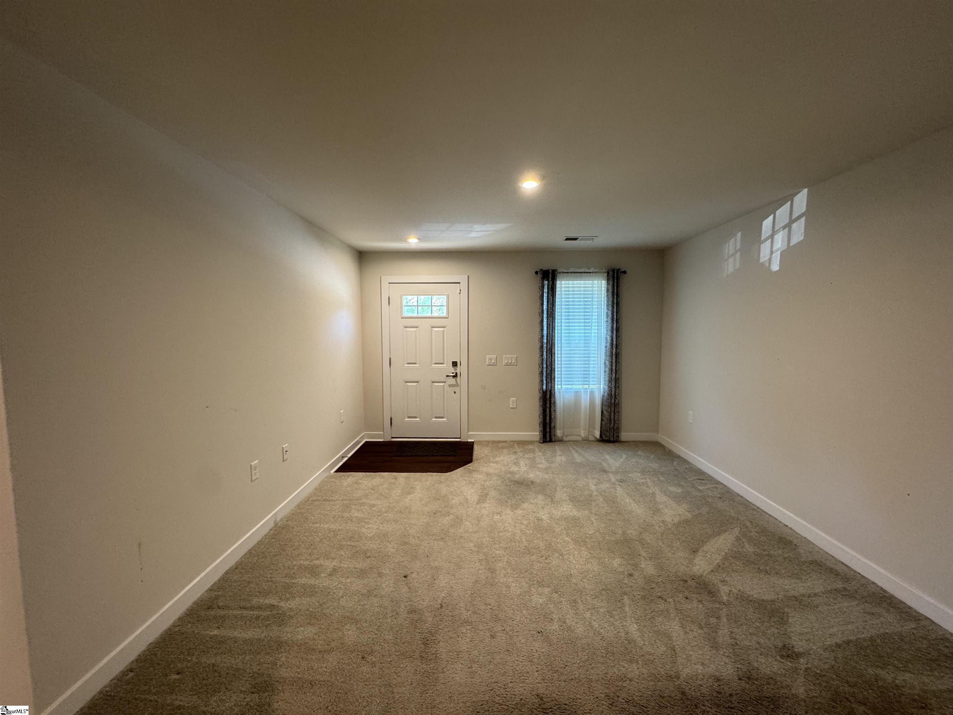 4 Englefield Drive Property Photo 6
