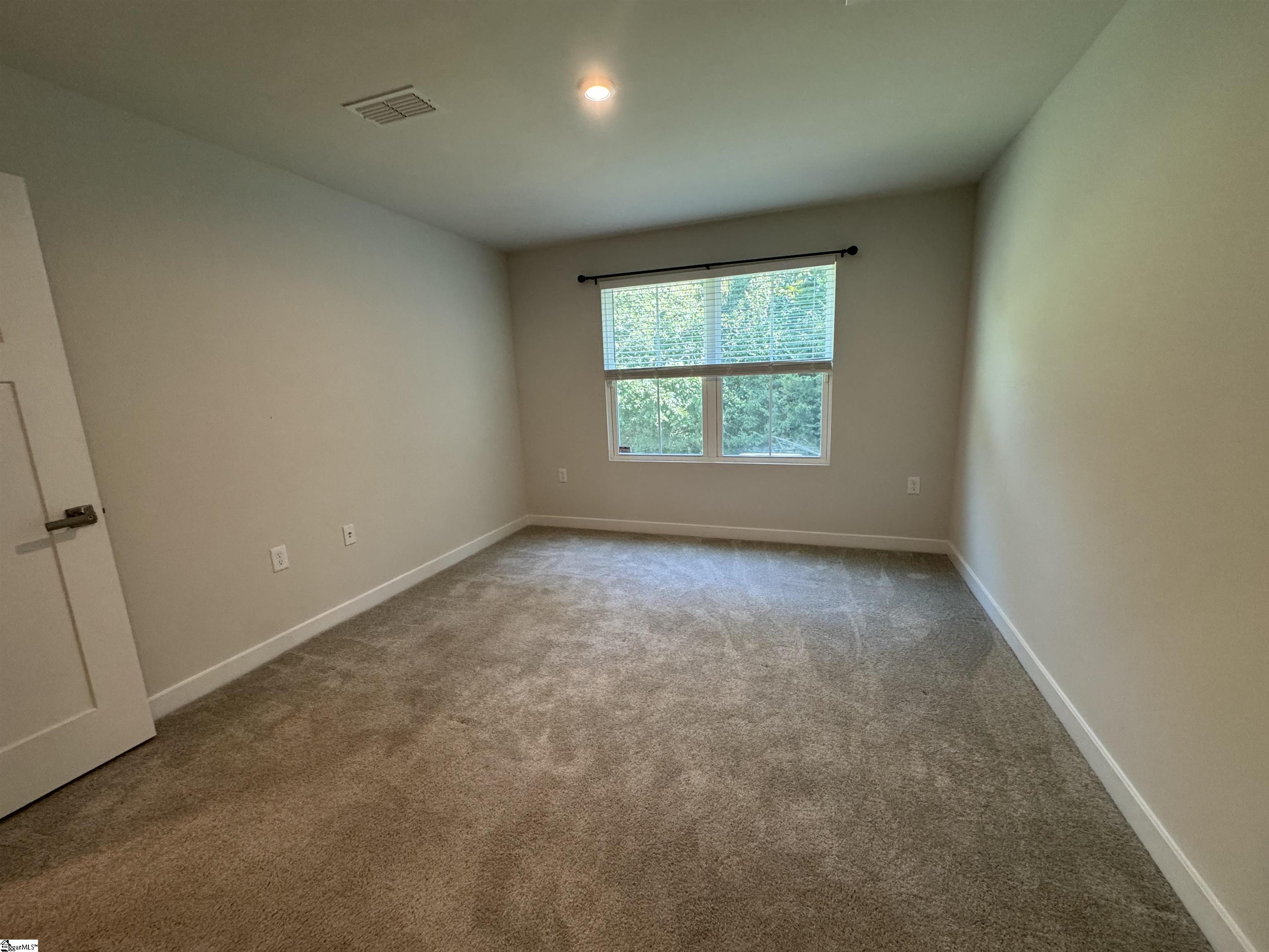 4 Englefield Drive Property Photo 16