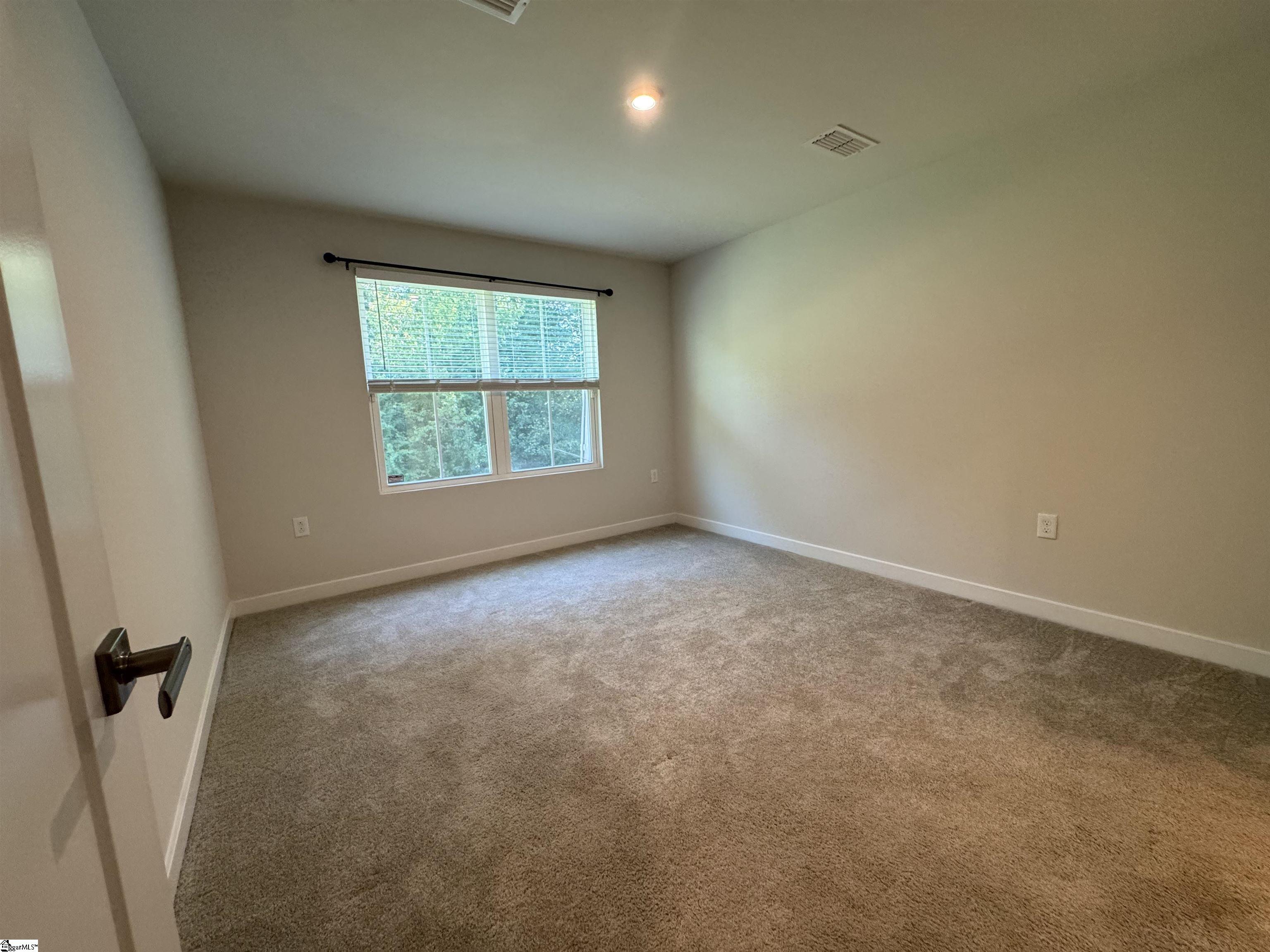 4 Englefield Drive Property Photo 17